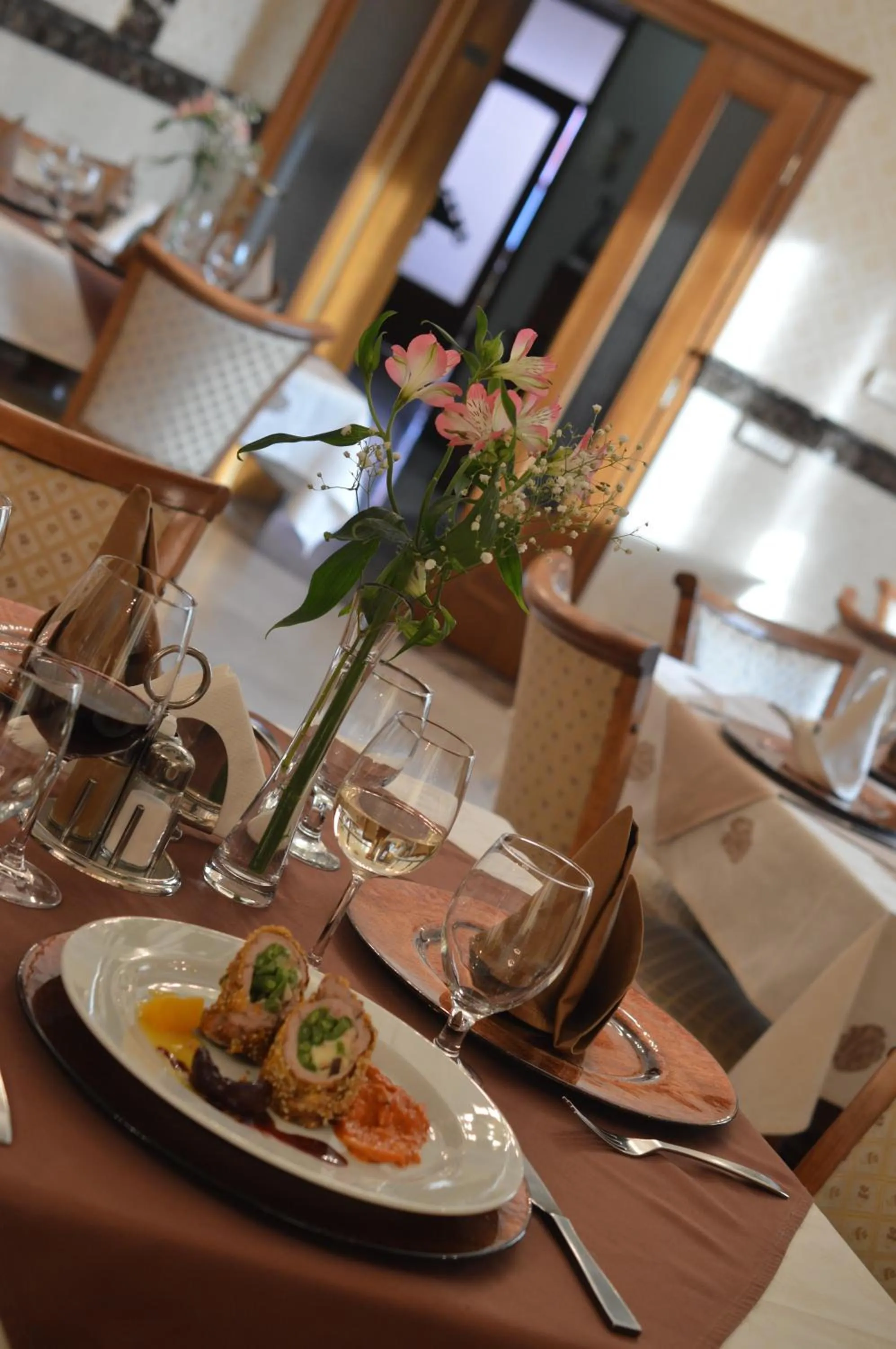 Restaurant/places to eat in Vila Preciosa