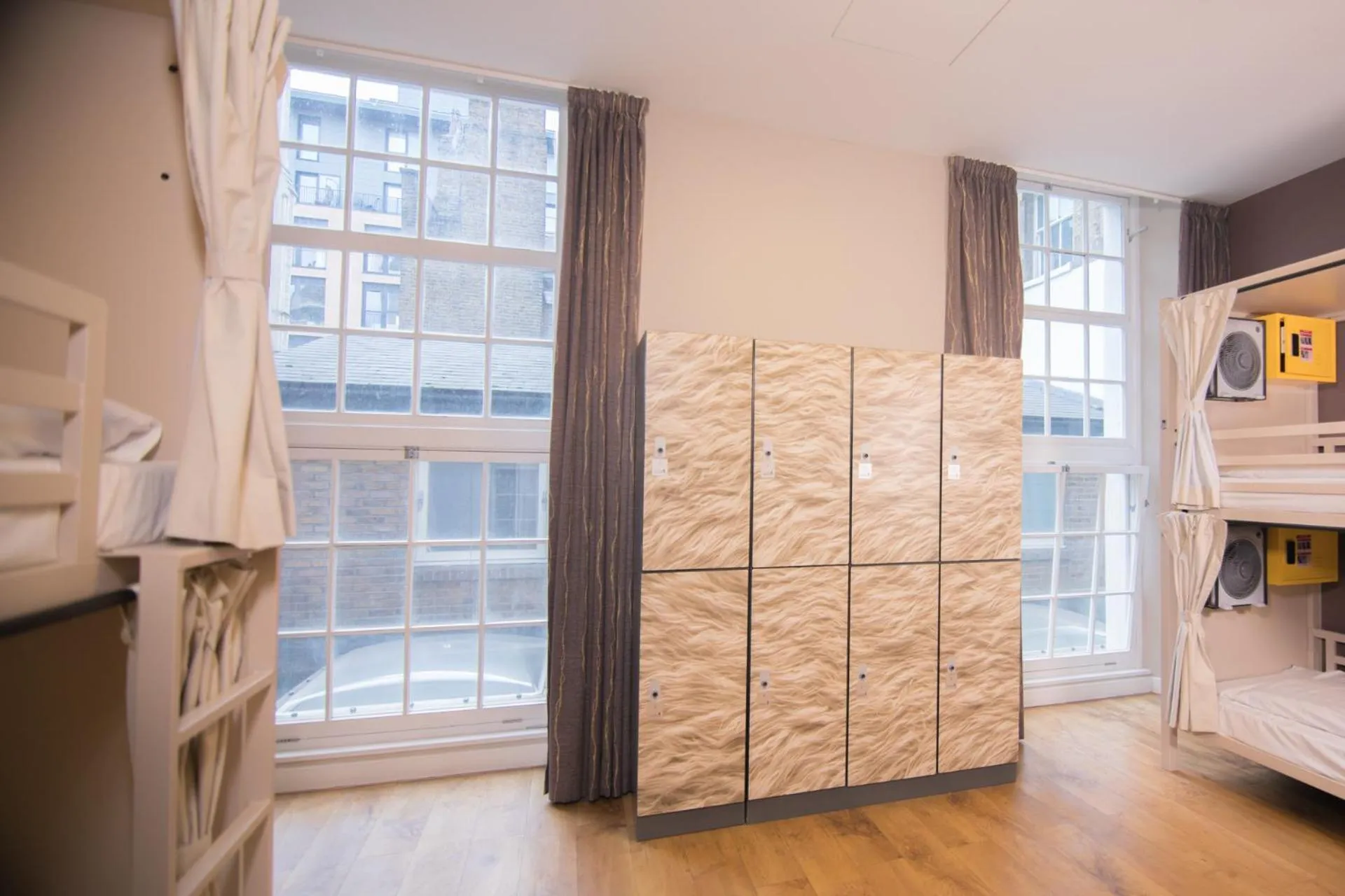 Bed in Wombat's City Hostel London