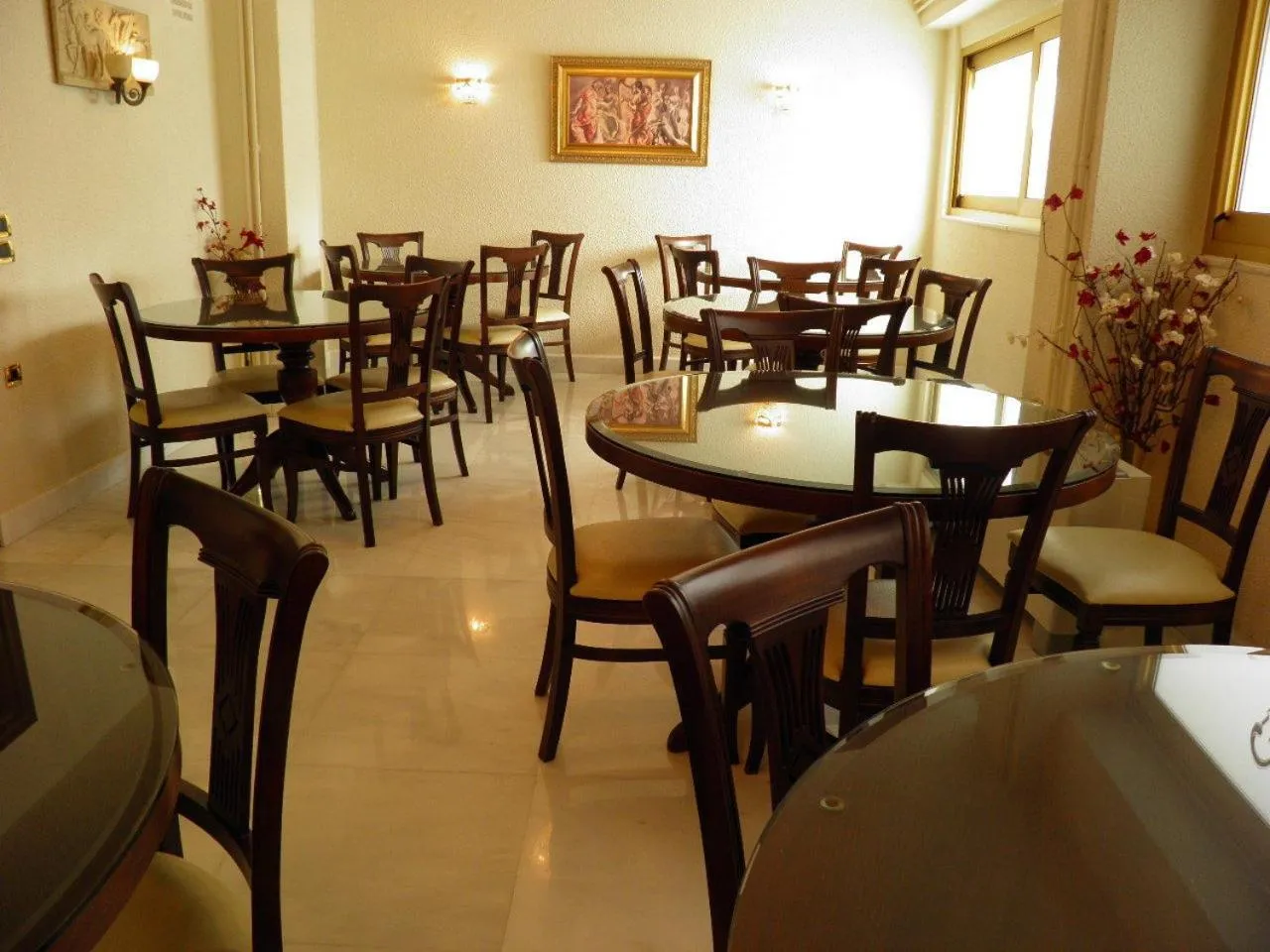 Restaurant/places to eat in Hotel Meletiou