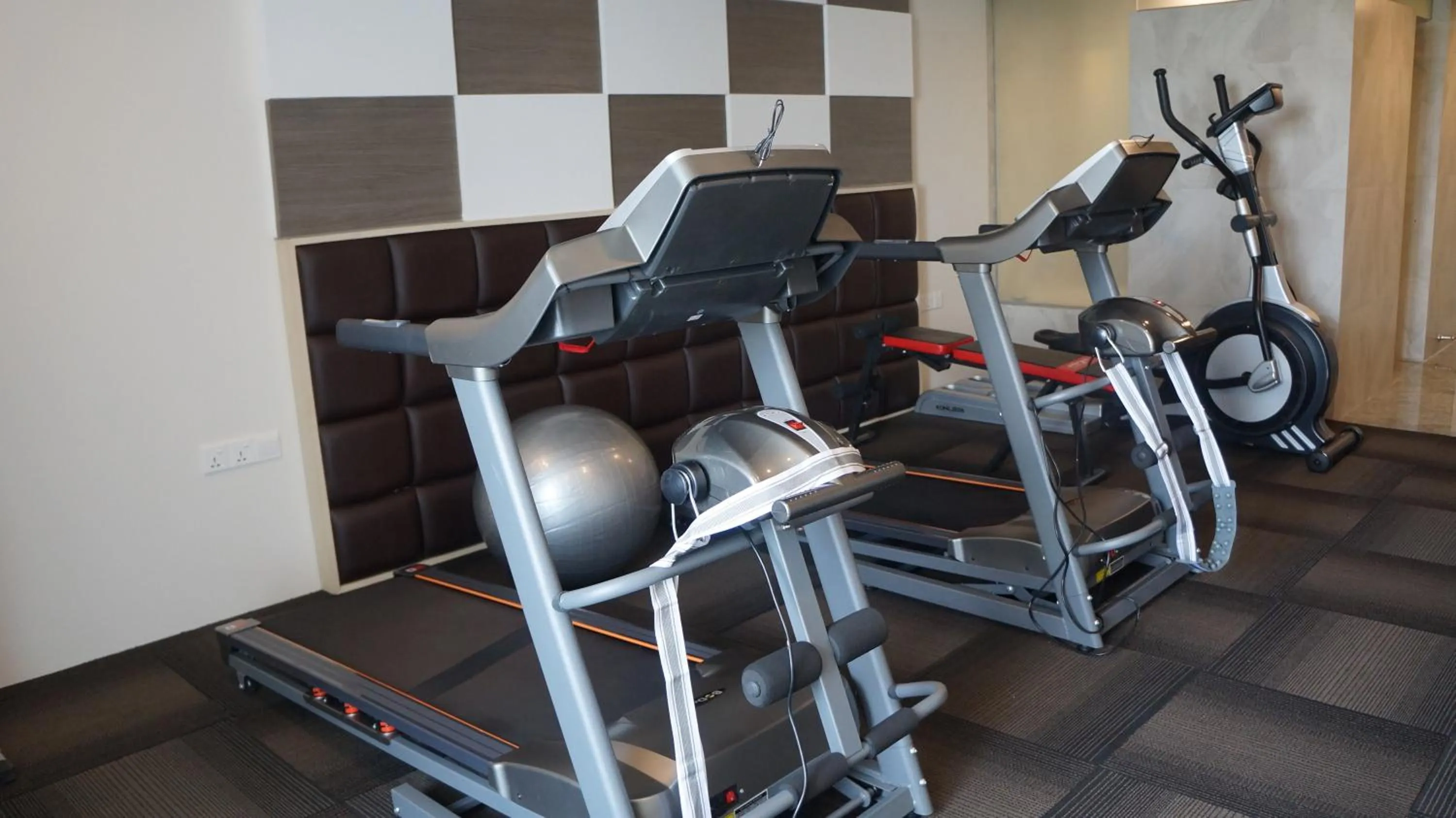 Fitness centre/facilities in Hotel Parami