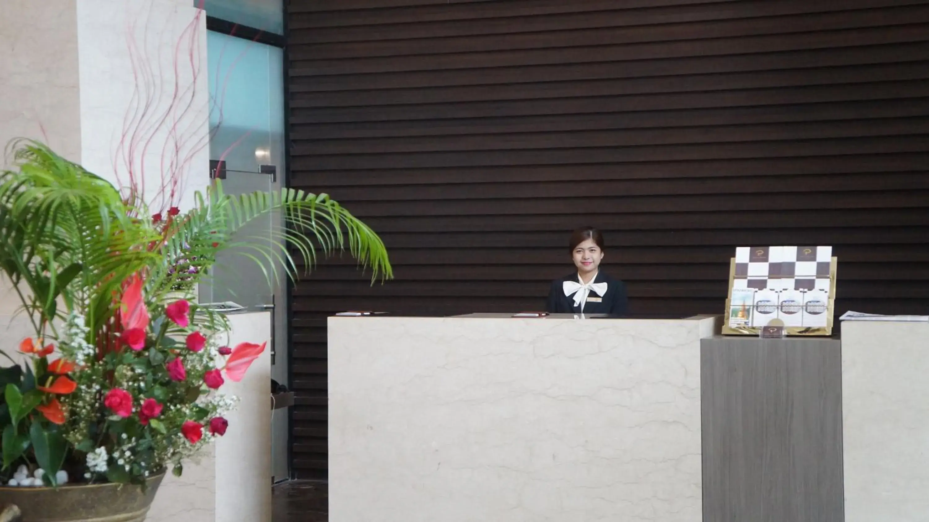 Lobby or reception in Hotel Parami Lobby or reception in Hotel Parami