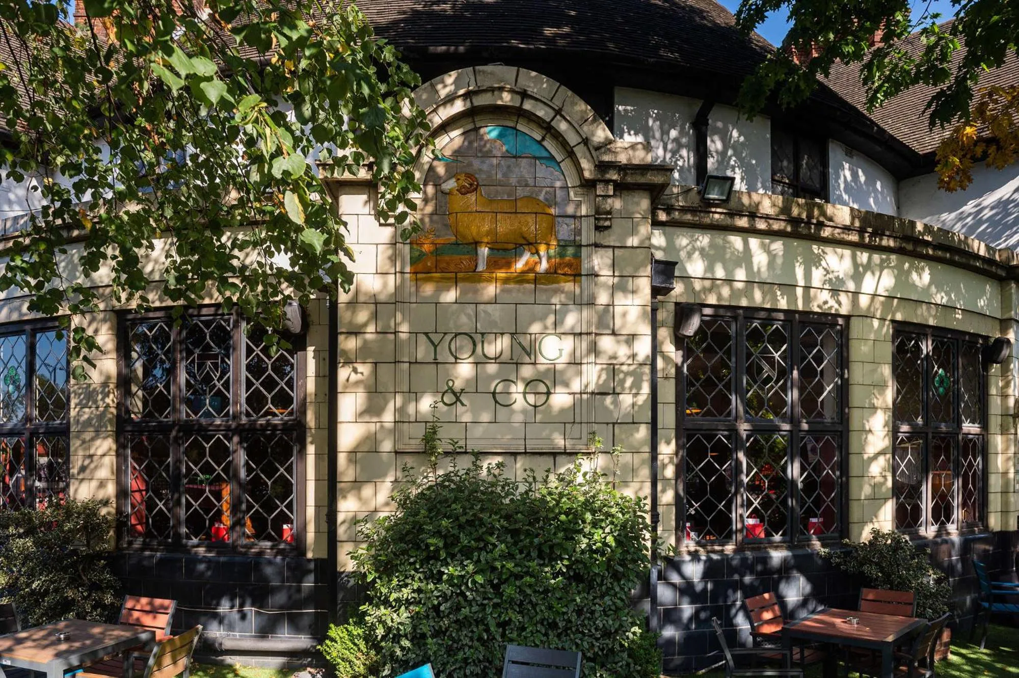 Property building in Bridge Hotel