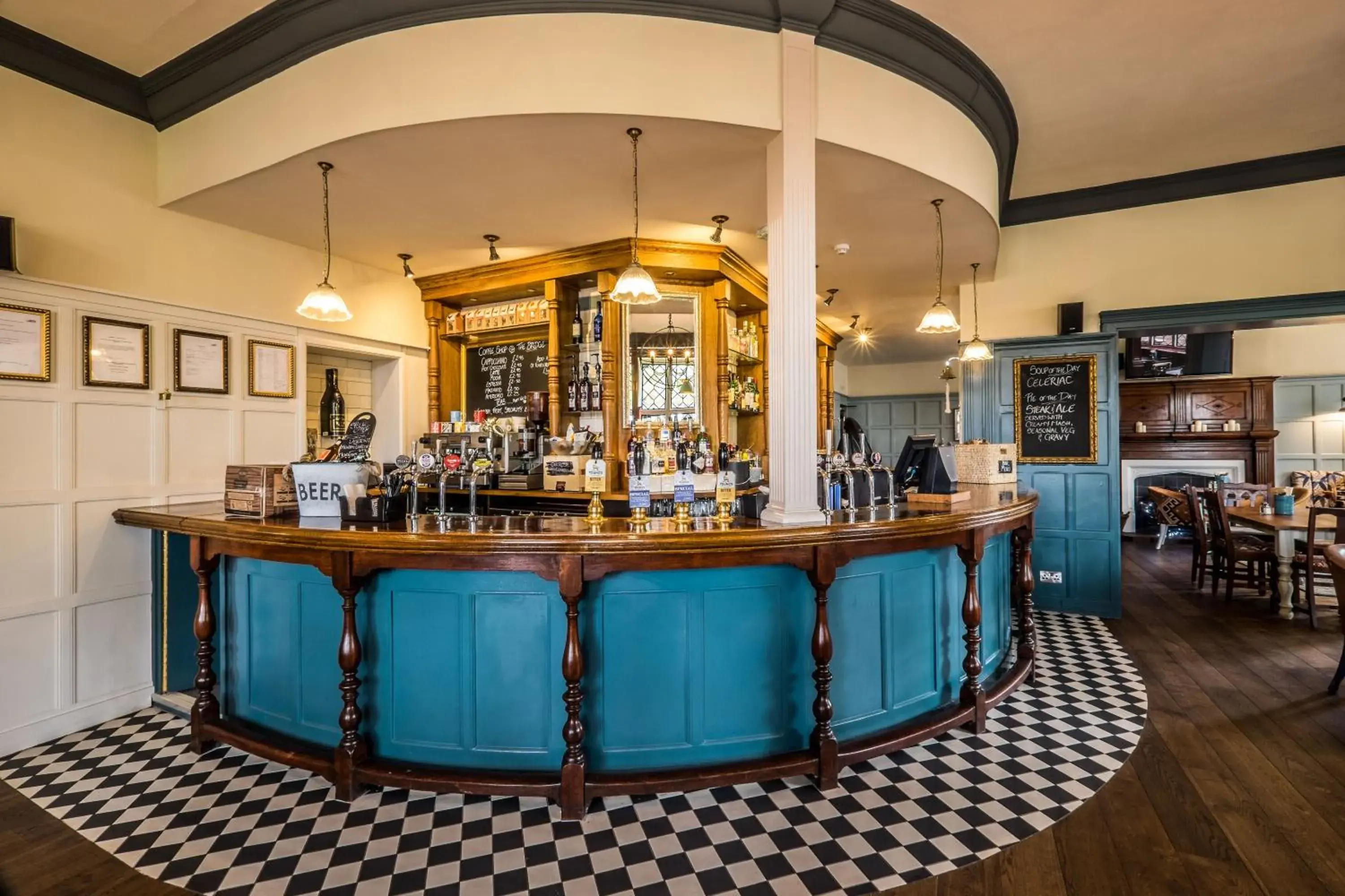 Lounge or bar in Bridge Hotel Lounge or bar in Bridge Hotel