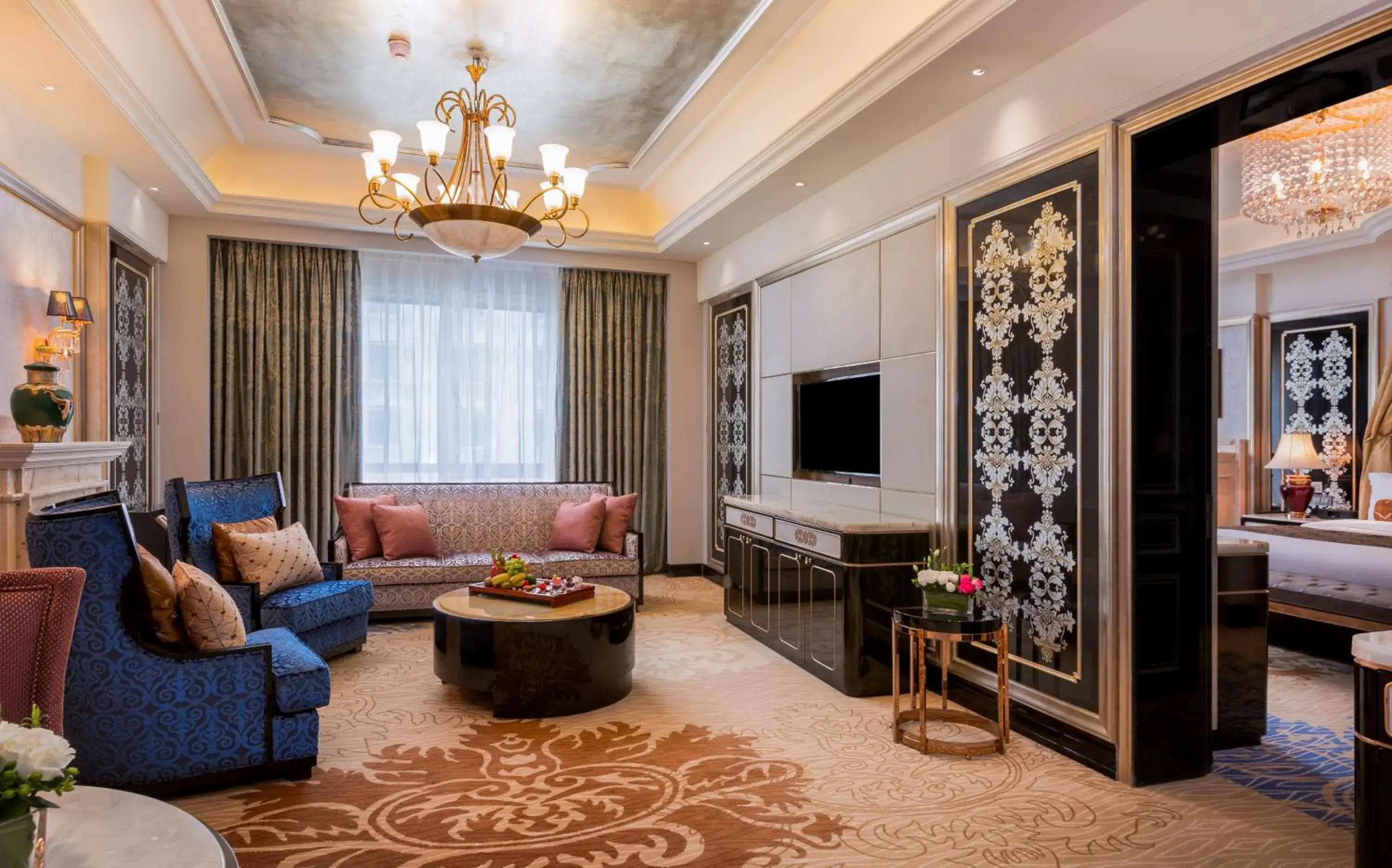 Living room in InterContinental Lhasa Paradise, an IHG Hotel Living room in InterContinental Lhasa Paradise, an IHG Hotel