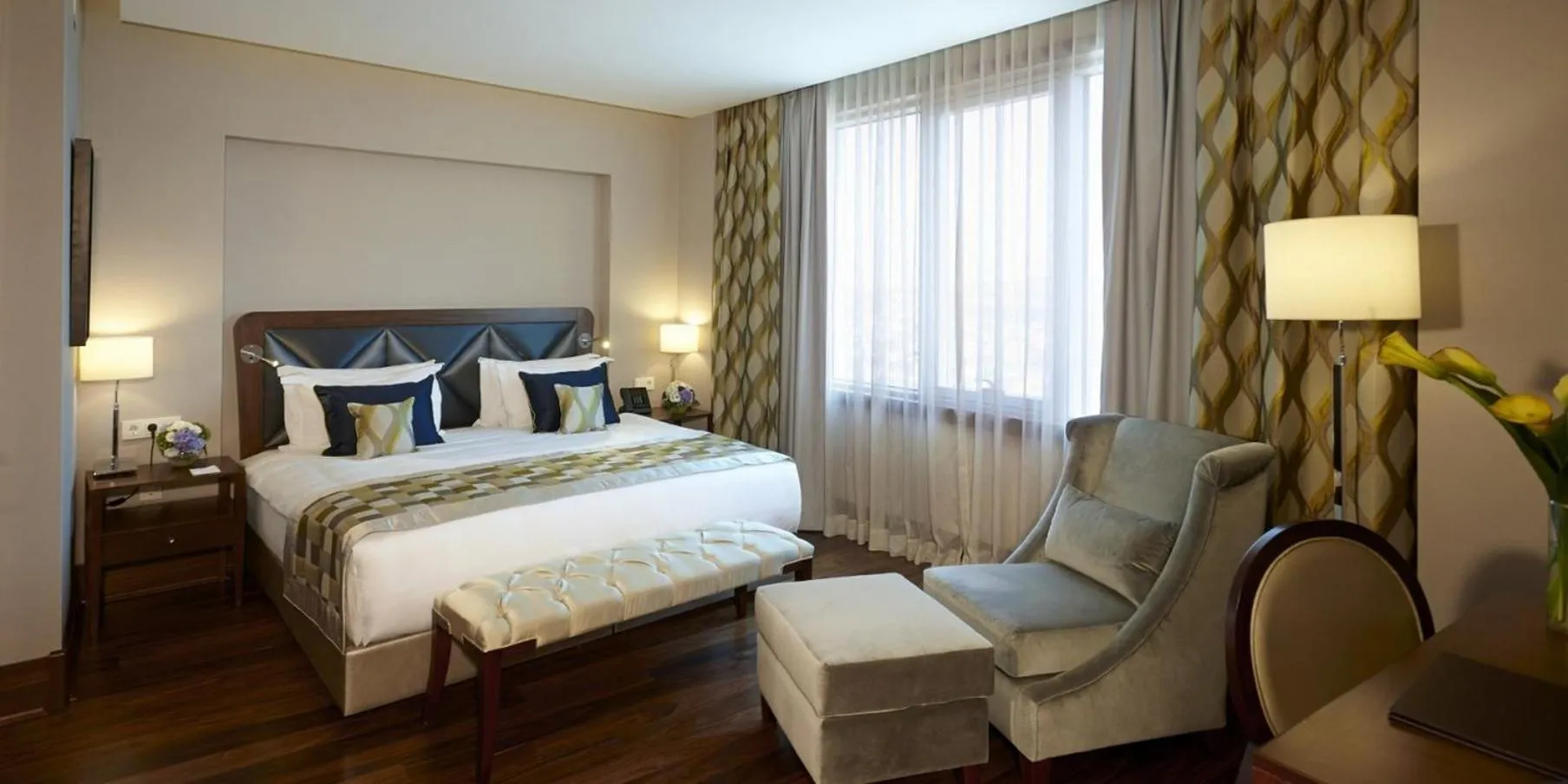 Bedroom, Bed in Crowne Plaza Istanbul Oryapark by IHG