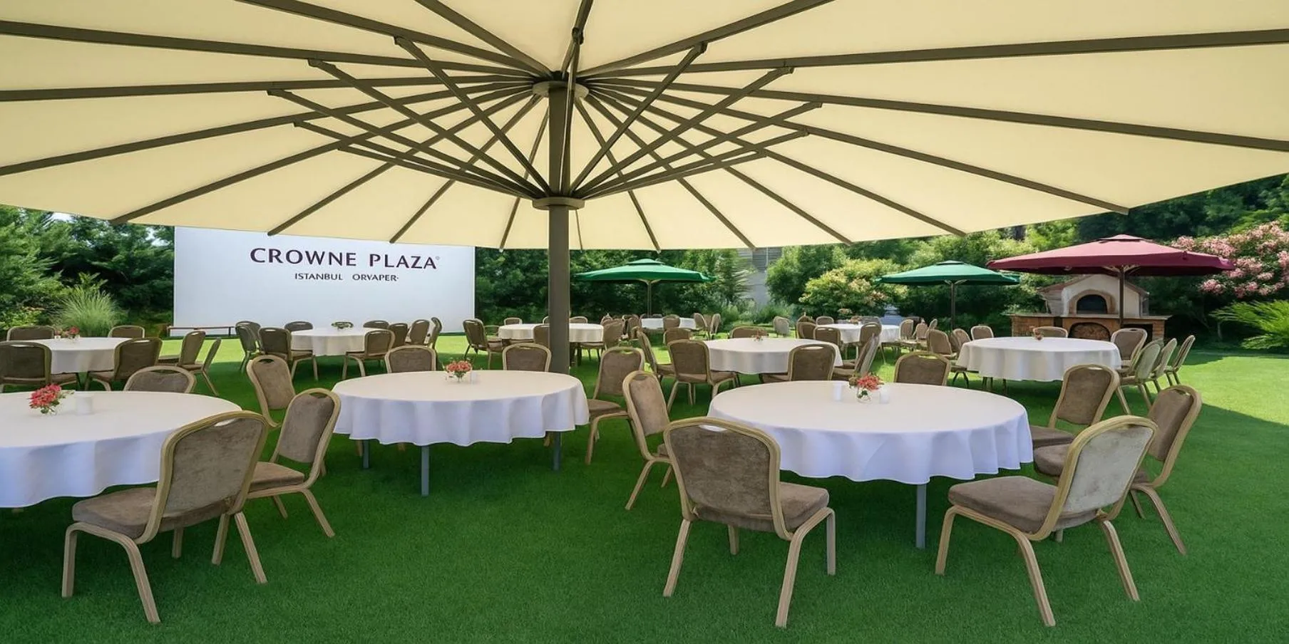 Restaurant/places to eat in Crowne Plaza Istanbul Oryapark by IHG