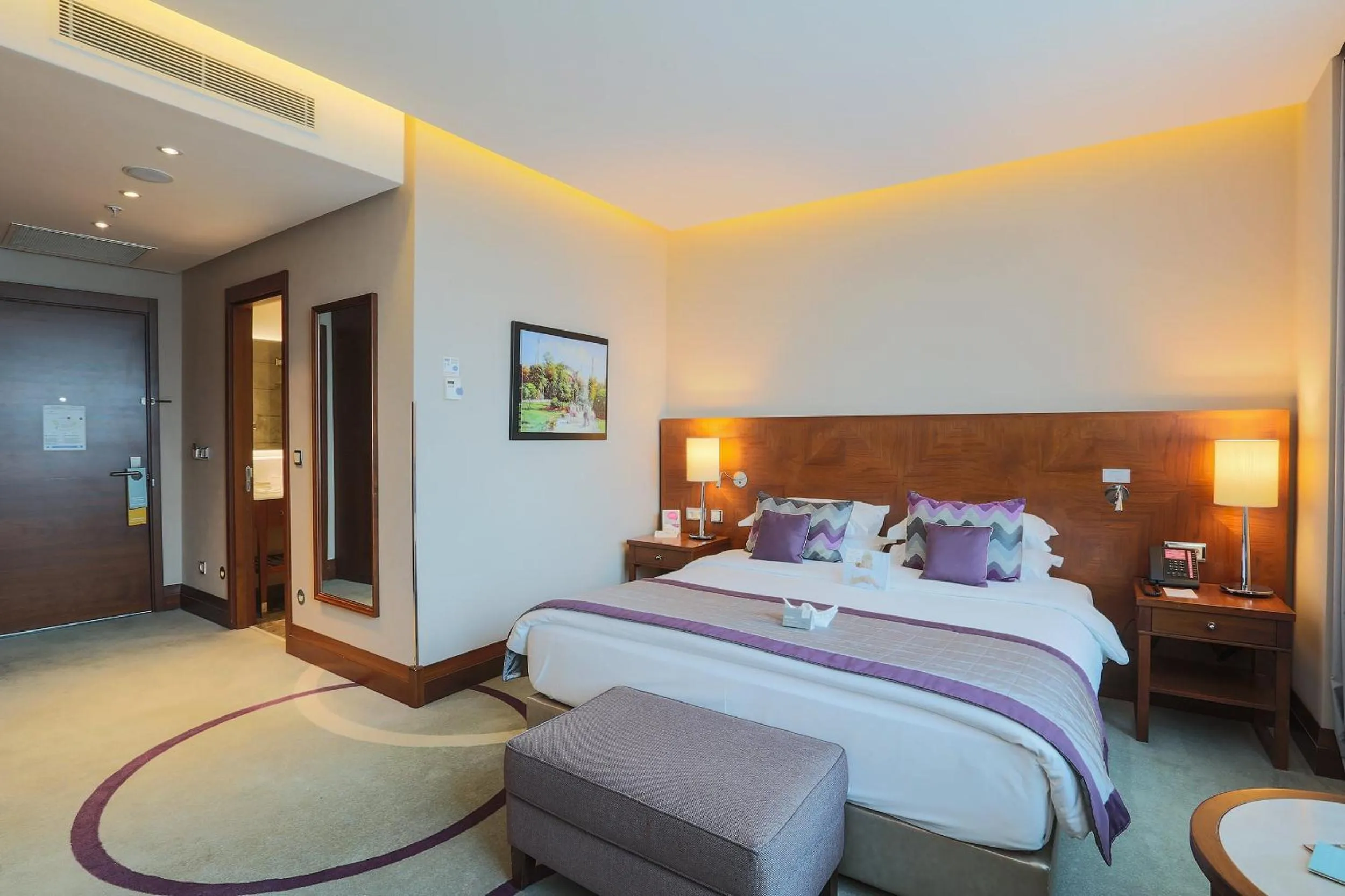 Photo of the whole room, Bed in Crowne Plaza Istanbul Oryapark by IHG