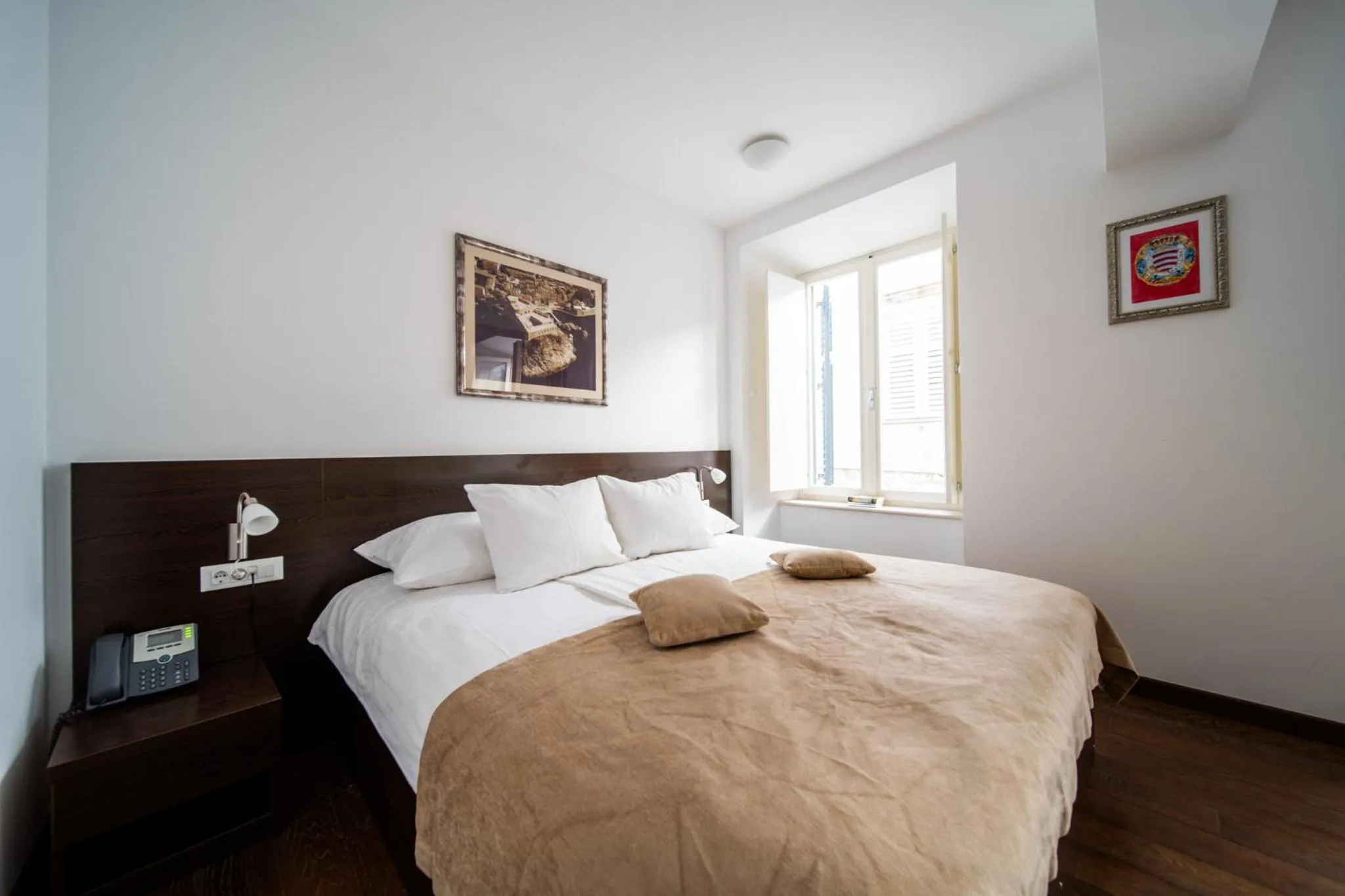 Bedroom, Bed in Celenga Apartments with free offsite parking