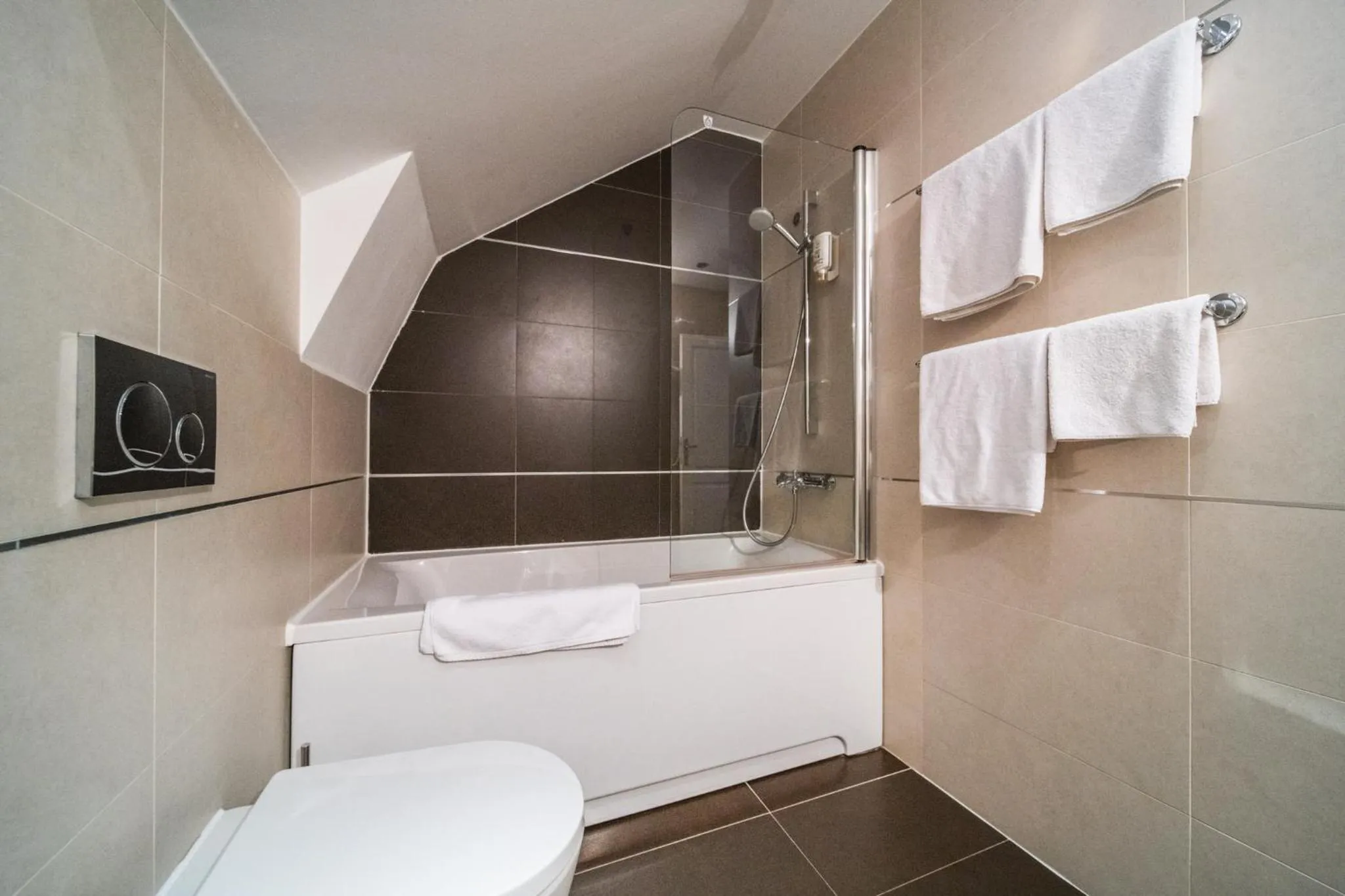 Bathroom in Celenga Apartments with free offsite parking