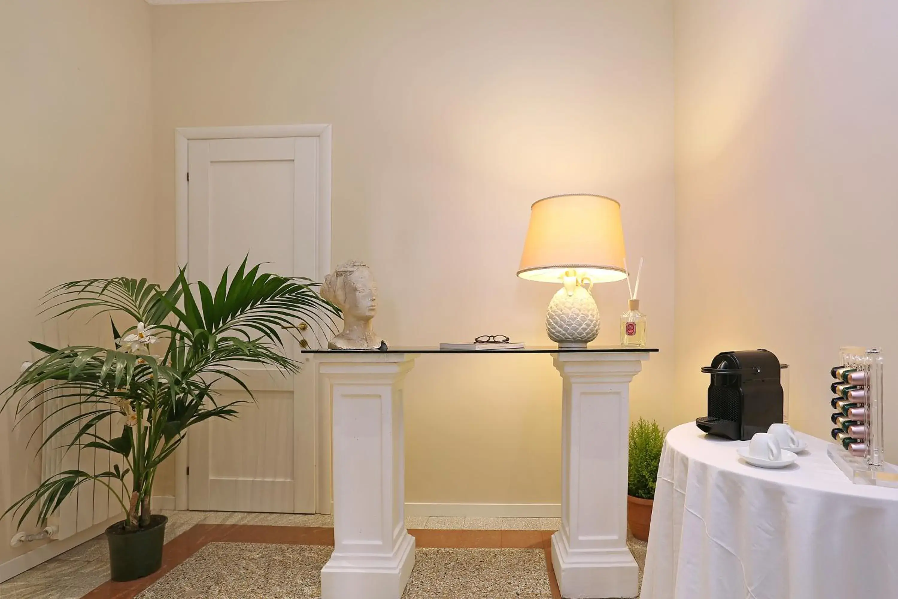 Lobby or reception in Liberty Rome Suites - Liberty Collection Lobby or reception in Liberty Rome Suites - Liberty Collection