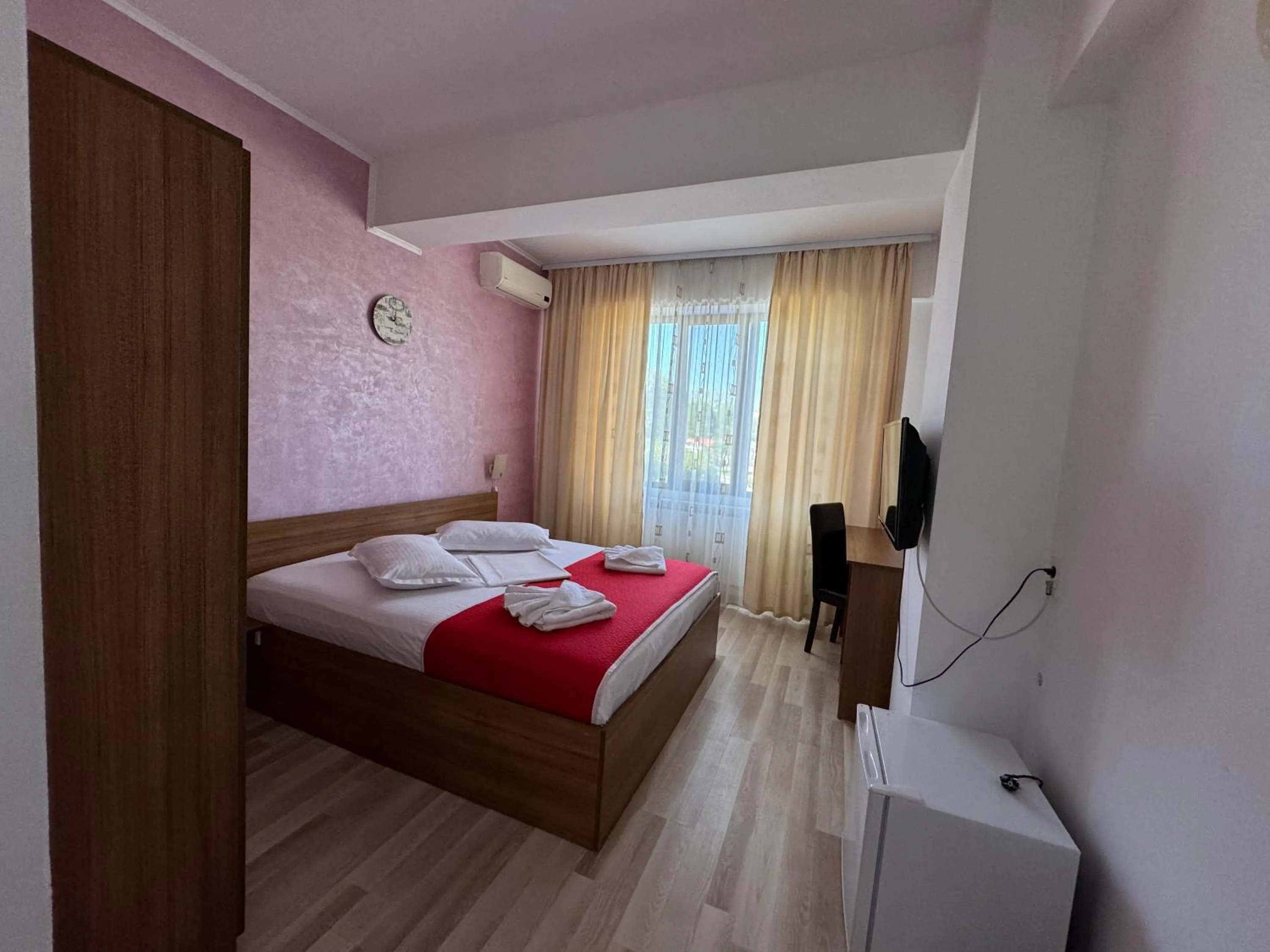 Bed in Hotel Mihaela