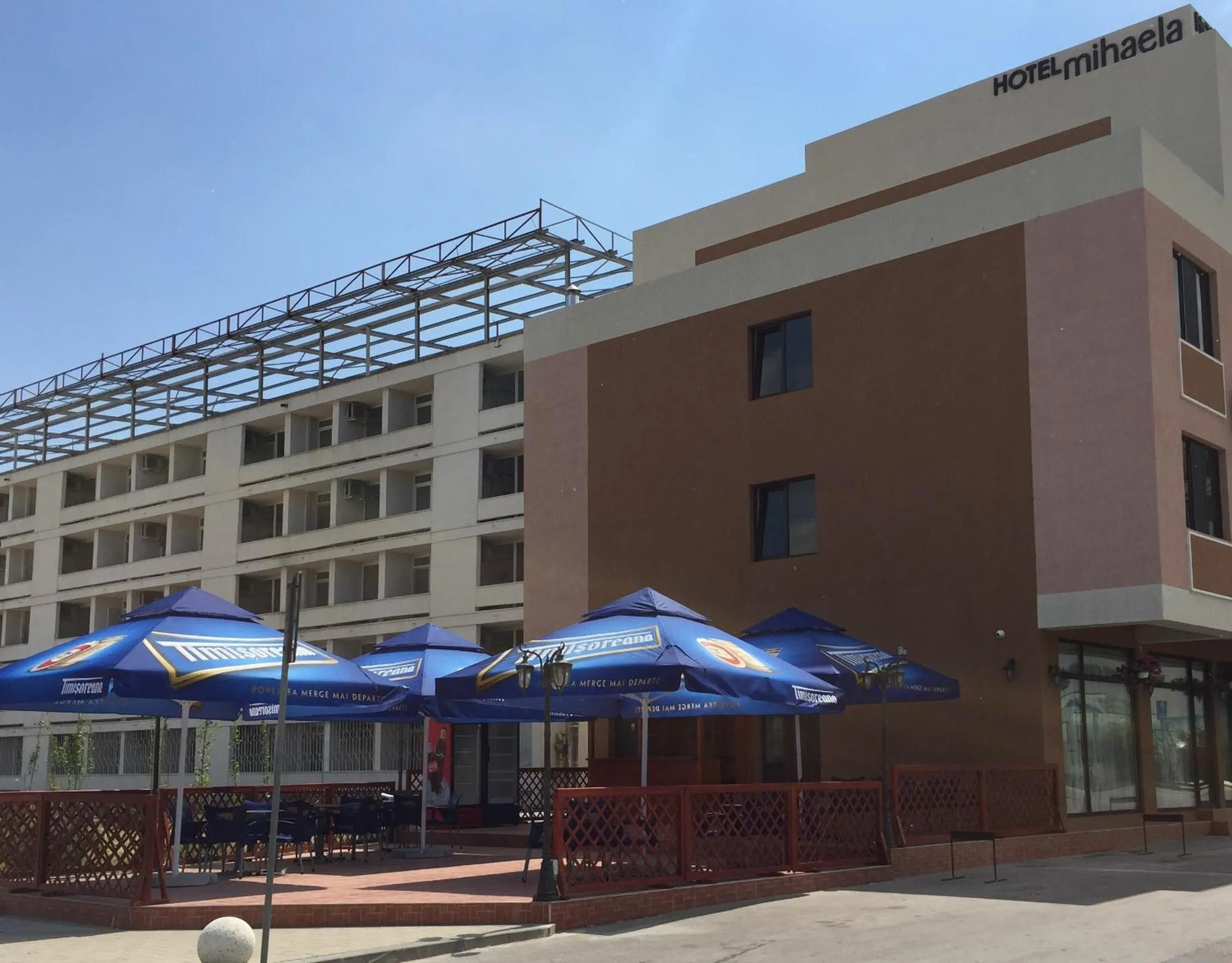 Restaurant/places to eat in Hotel Mihaela