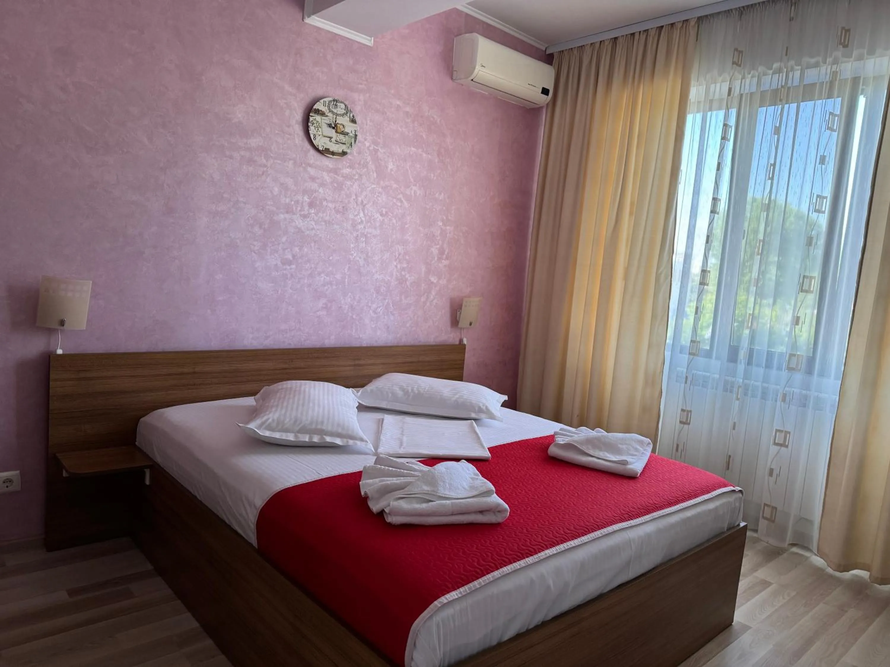 Bed in Hotel Mihaela