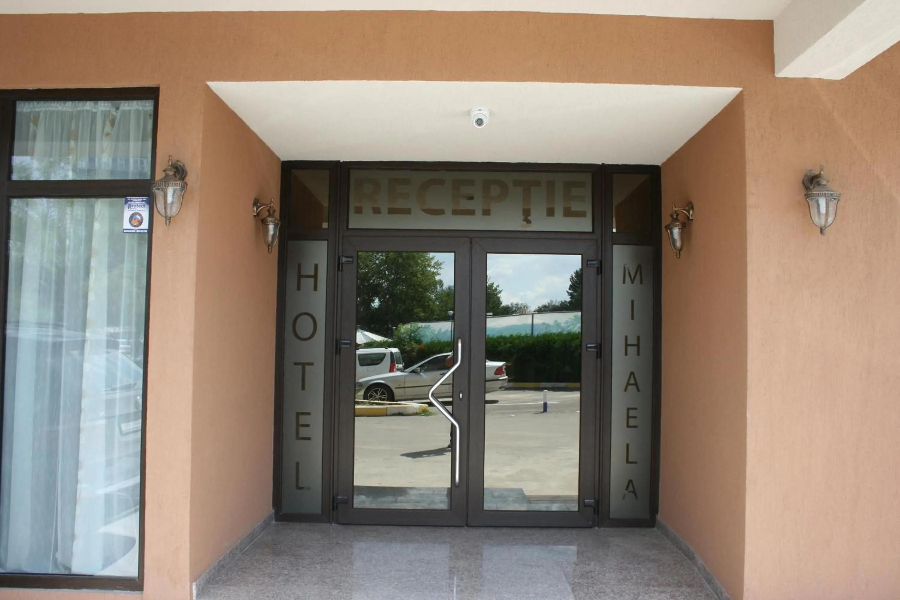 Facade/entrance in Hotel Mihaela