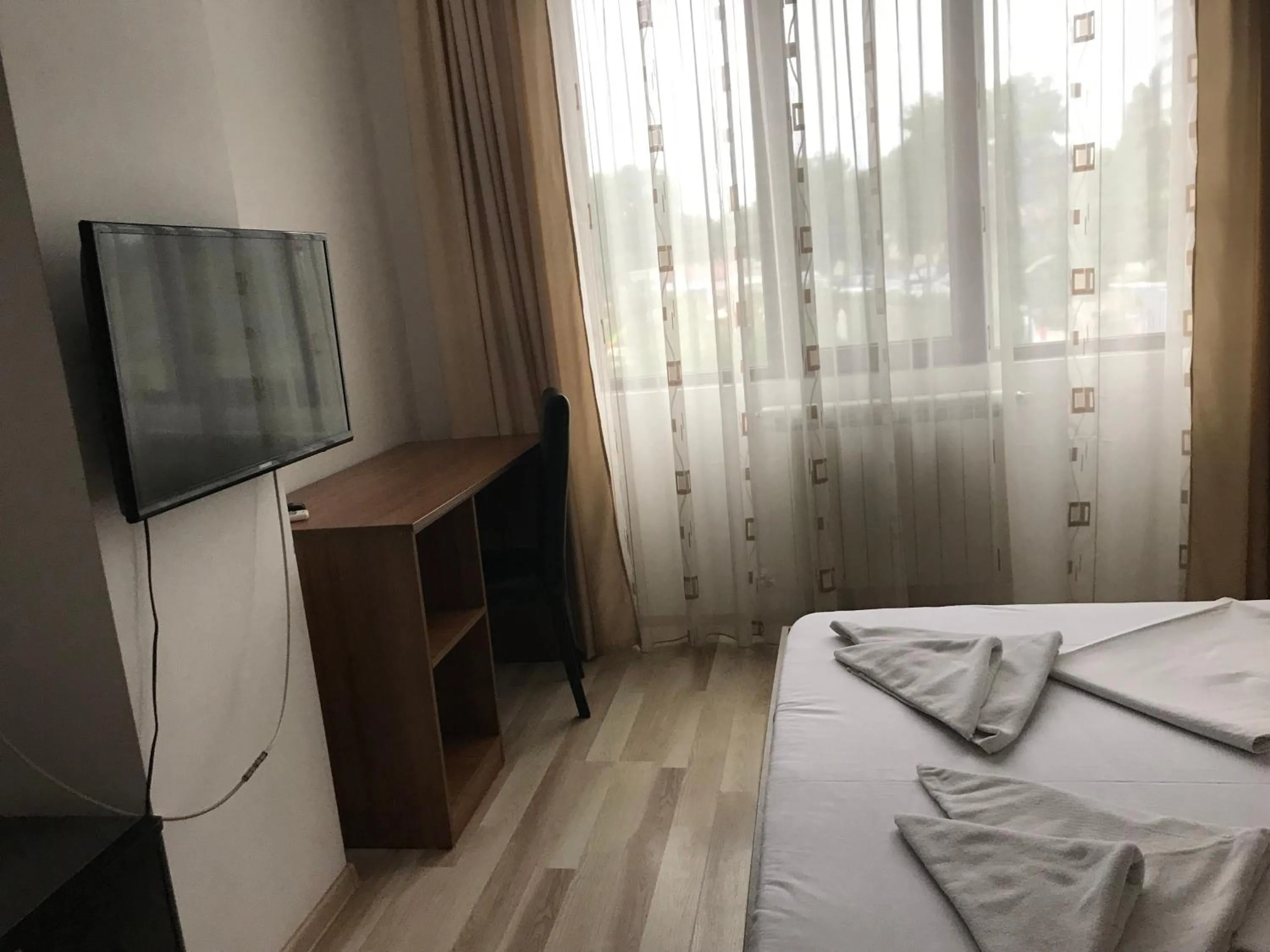 TV and multimedia, Bed in Hotel Mihaela