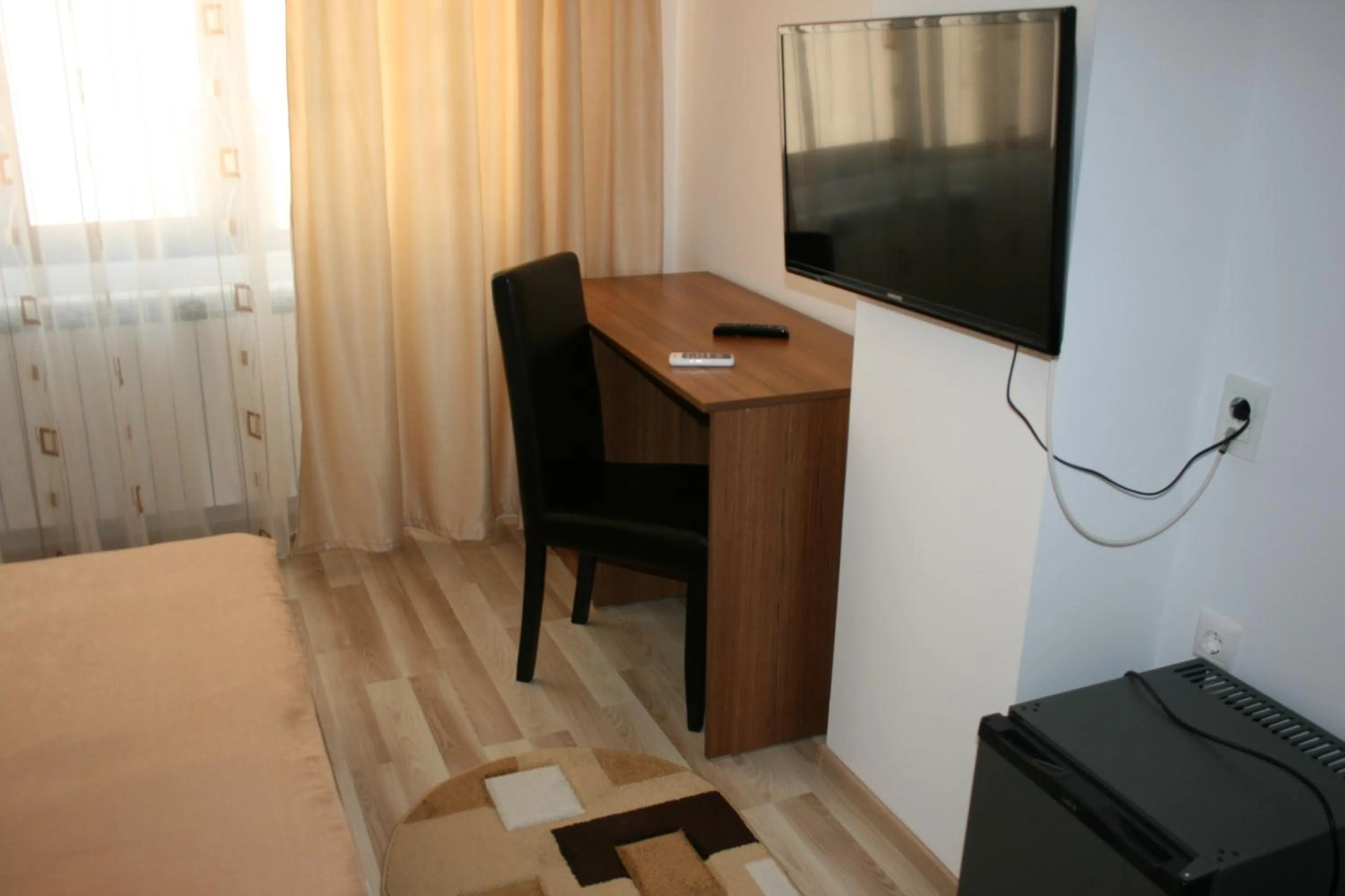 Seating area, Bed in Hotel Mihaela
