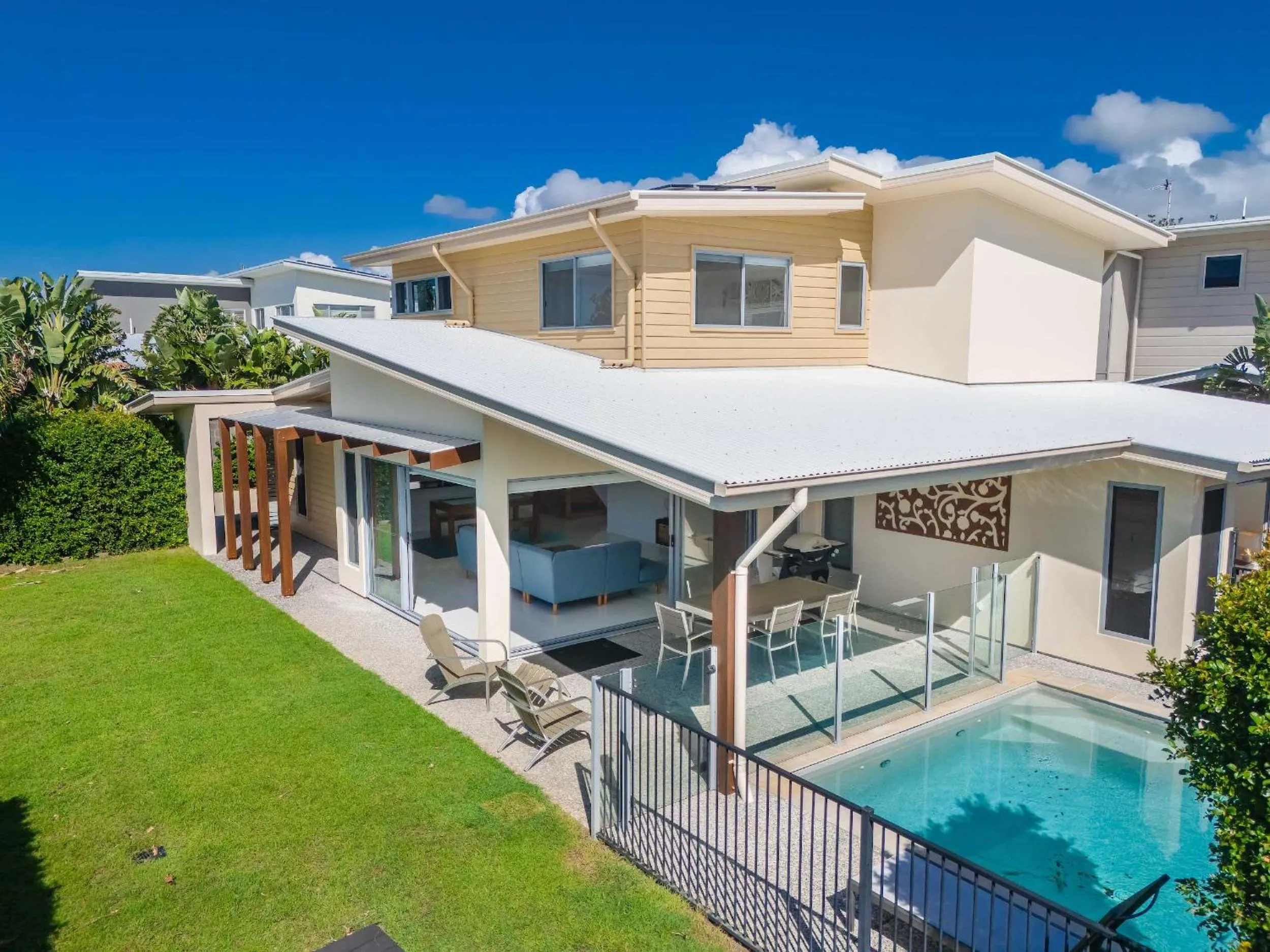 Property building in Coastal Charm on Casuarina Way
