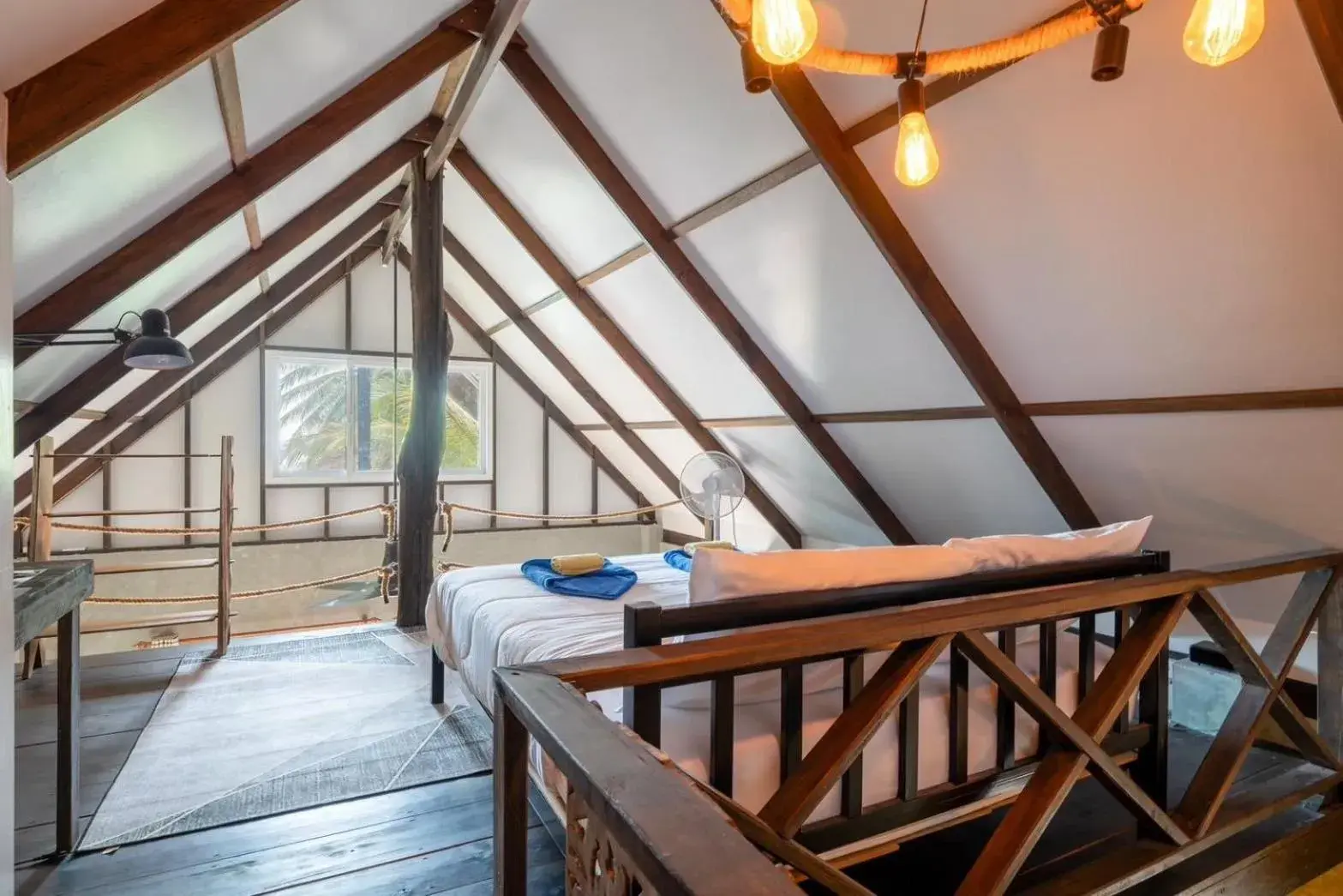 Photo of the whole room, Bed in Koh Pu Sea View Beach Resort Photo of the whole room, Bed in Koh Pu Sea View Beach Resort