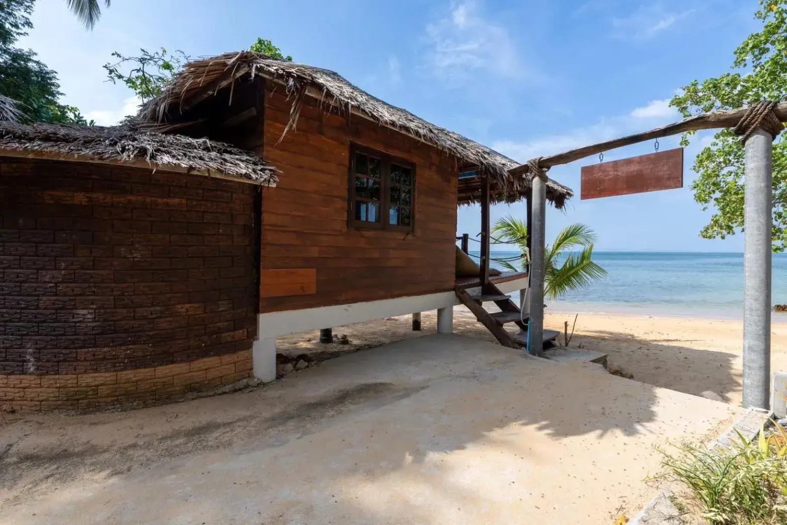 Property building in Koh Pu Sea View Beach Resort Property building in Koh Pu Sea View Beach Resort