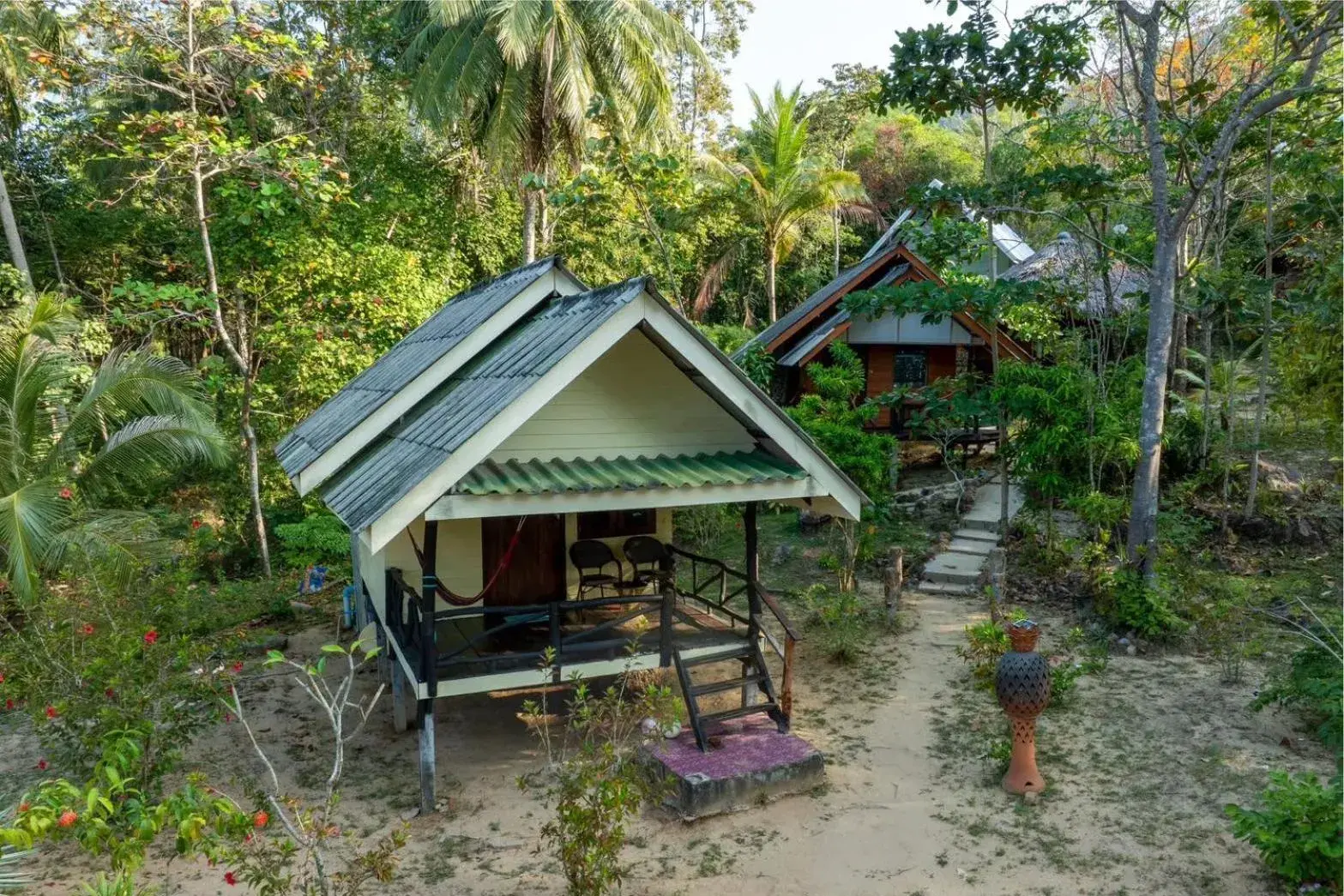 Property building in Koh Pu Sea View Beach Resort Property building in Koh Pu Sea View Beach Resort