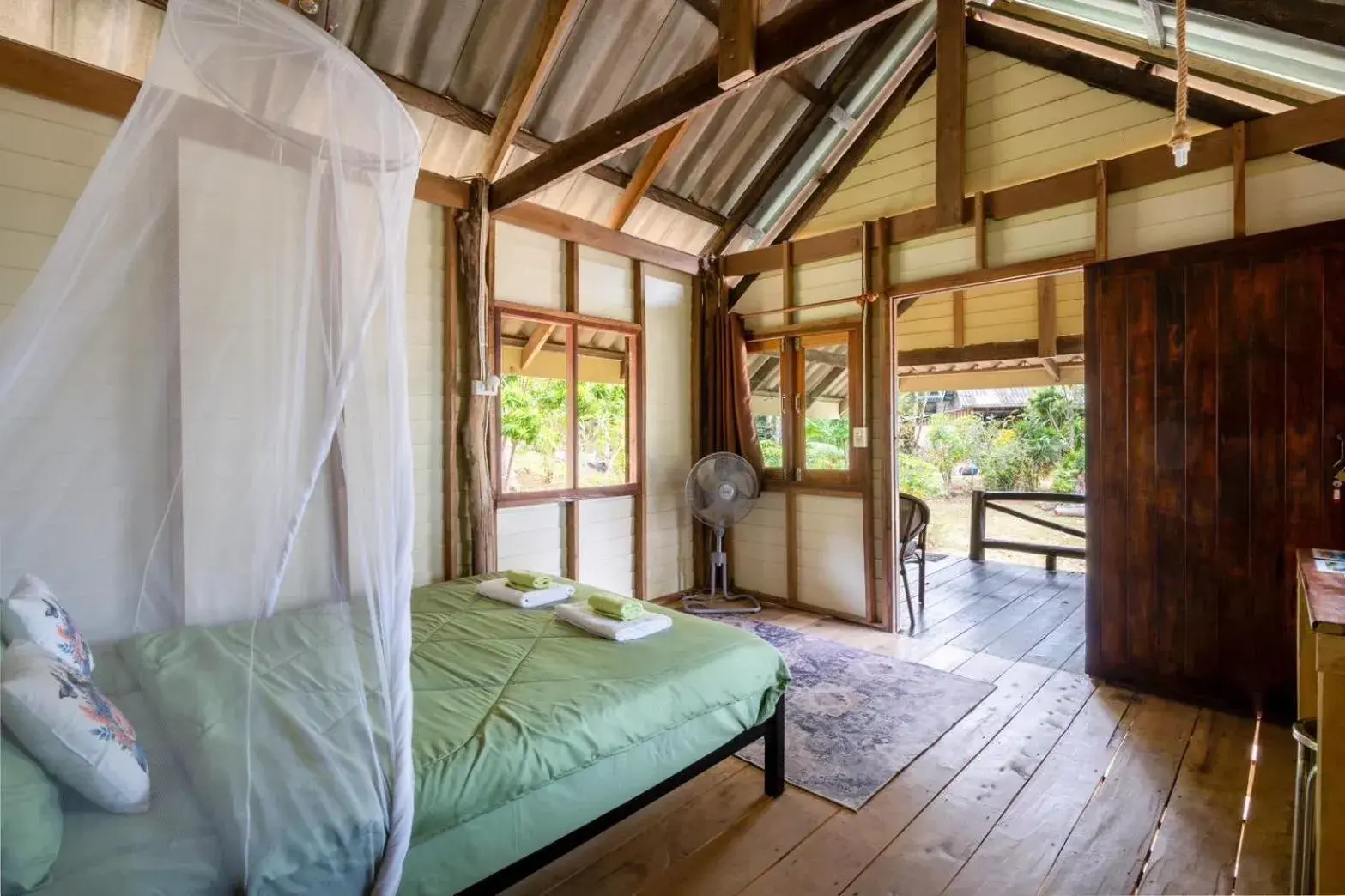 Bed in Koh Pu Sea View Beach Resort Bed in Koh Pu Sea View Beach Resort