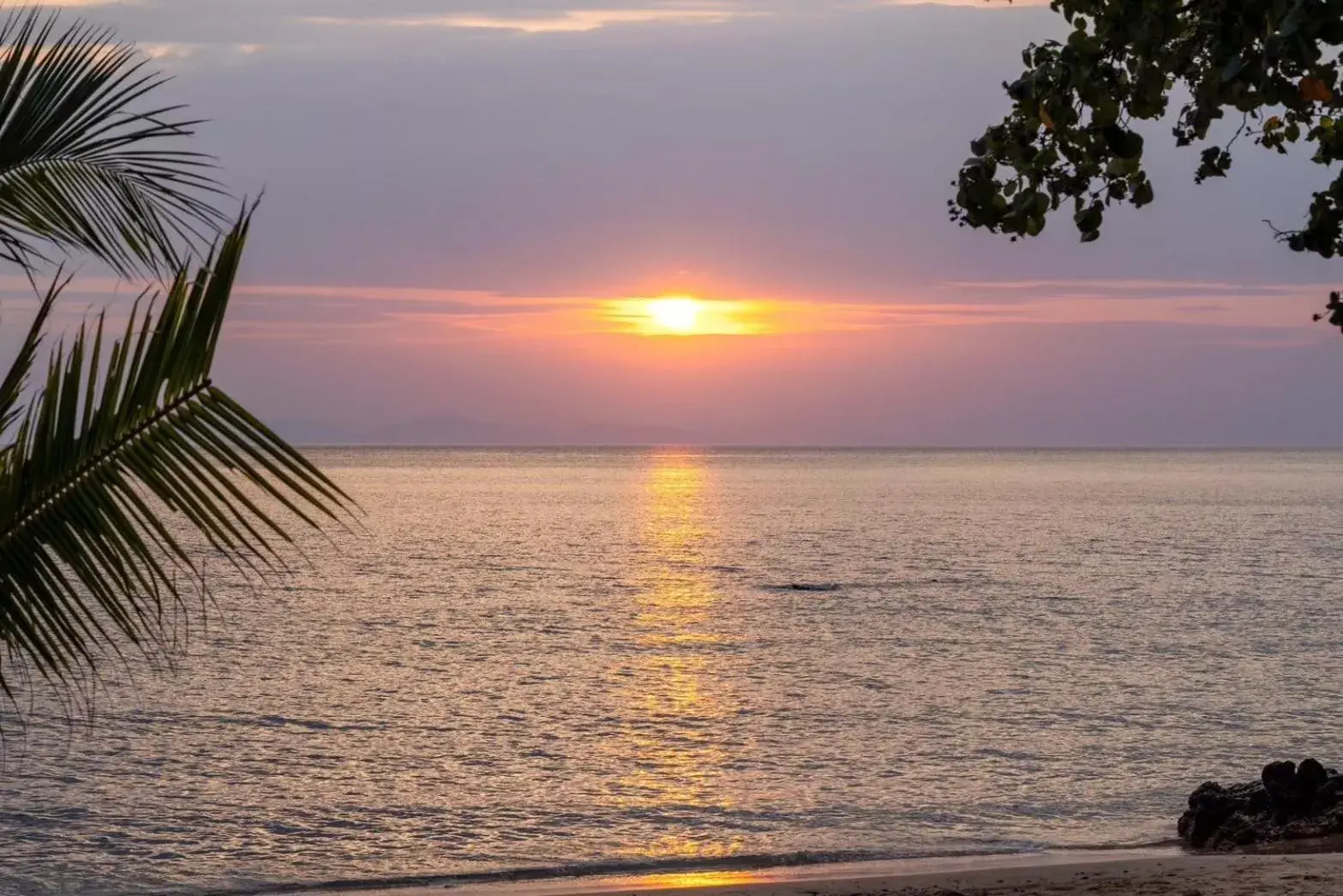 Sunrise in Koh Pu Sea View Beach Resort Sunrise in Koh Pu Sea View Beach Resort