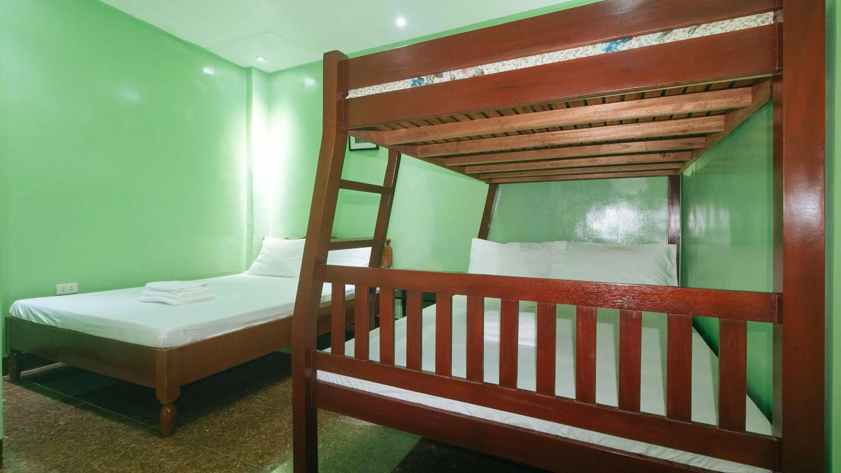 Bed in Zids Island Emprise Beach House