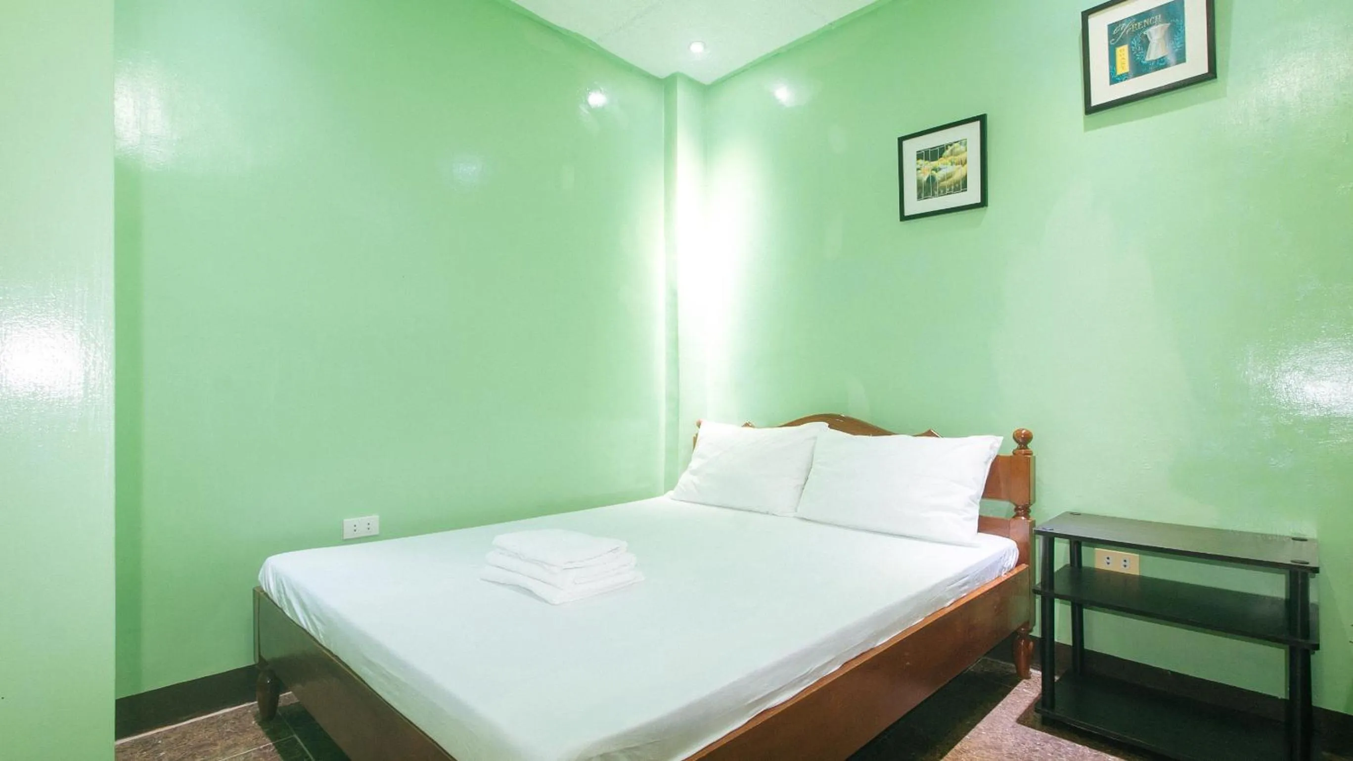 Bed in Zids Island Emprise Beach House