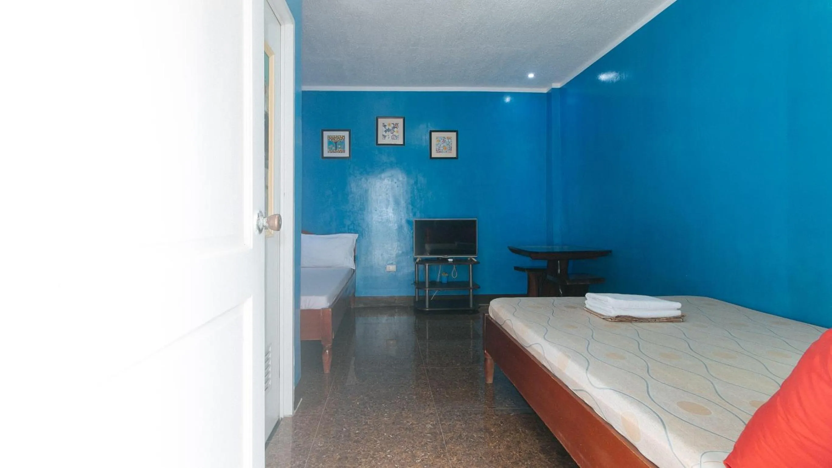 Bed in Zids Island Emprise Beach House