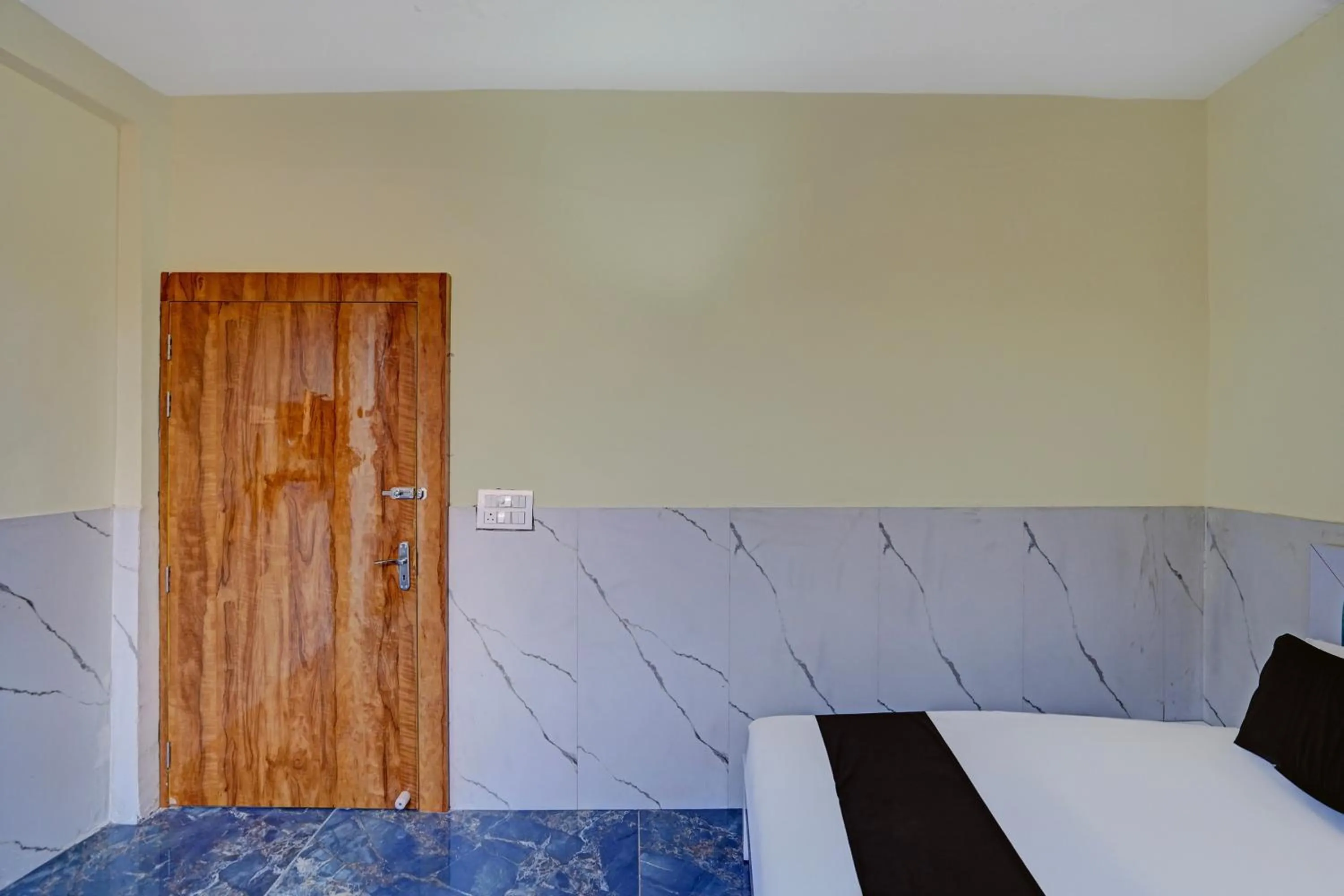 Bedroom, Bed in Hotel O ABHINAV HOTEL