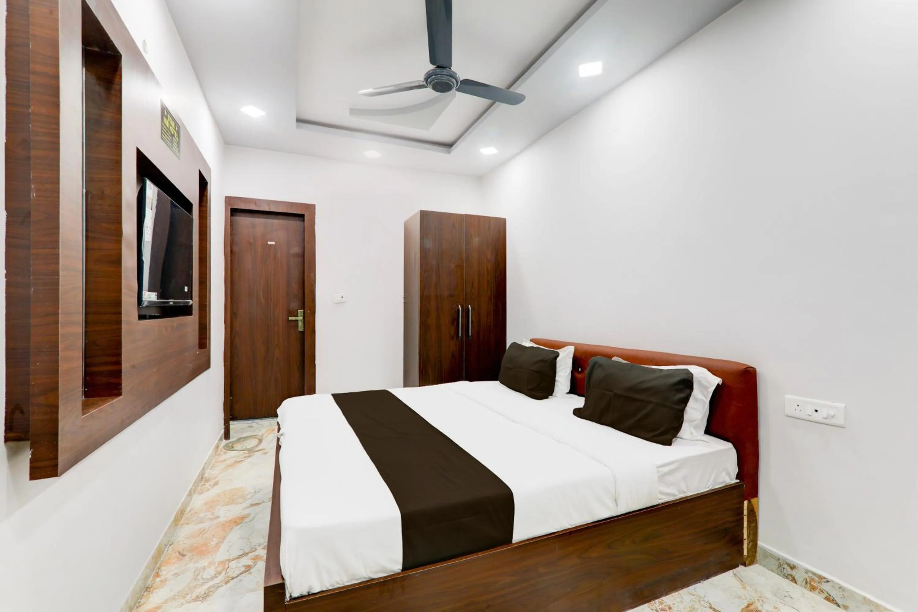 Bedroom in Hotel O Star Inn Hotel