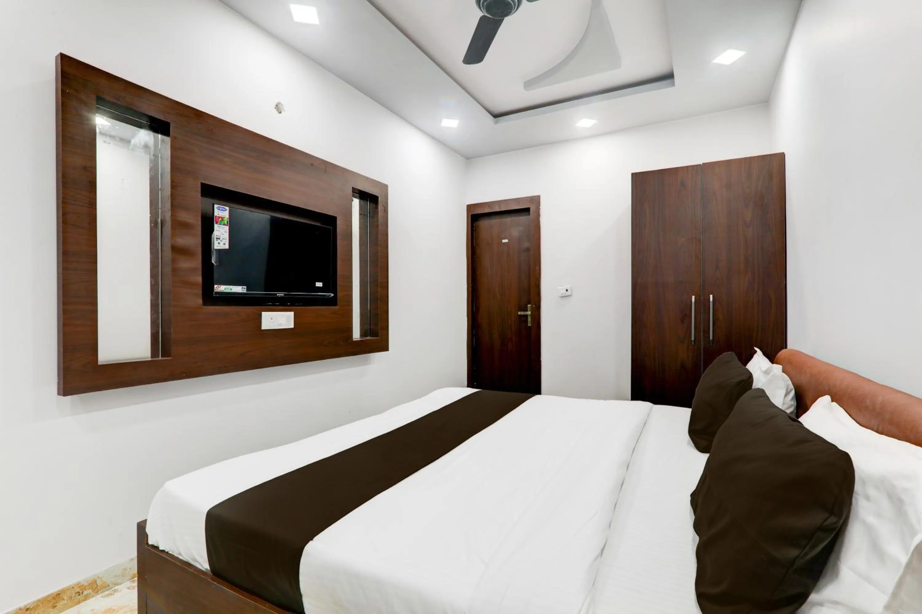 Bedroom in Hotel O Star Inn Hotel