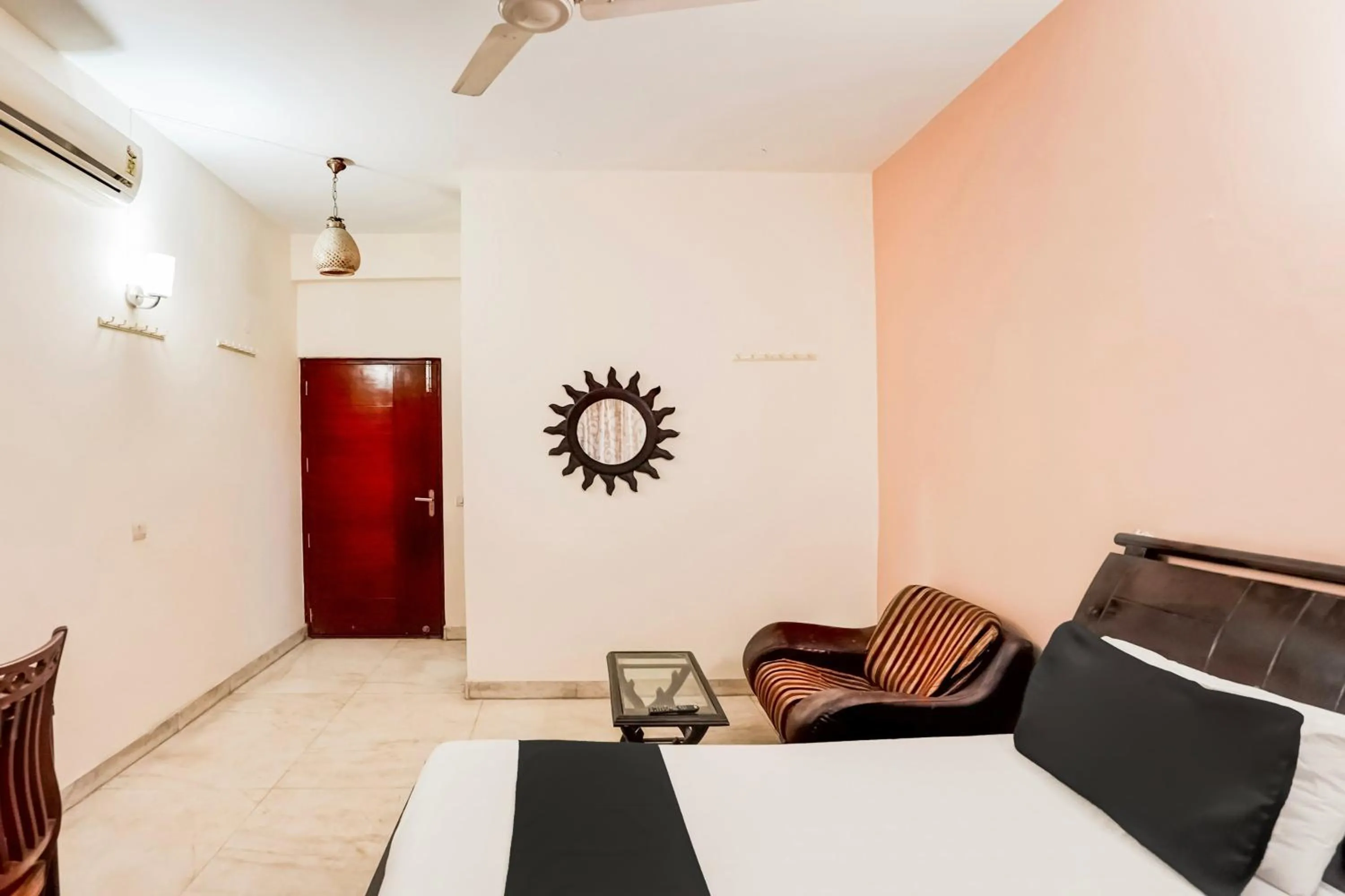 Hotel O Le Regent