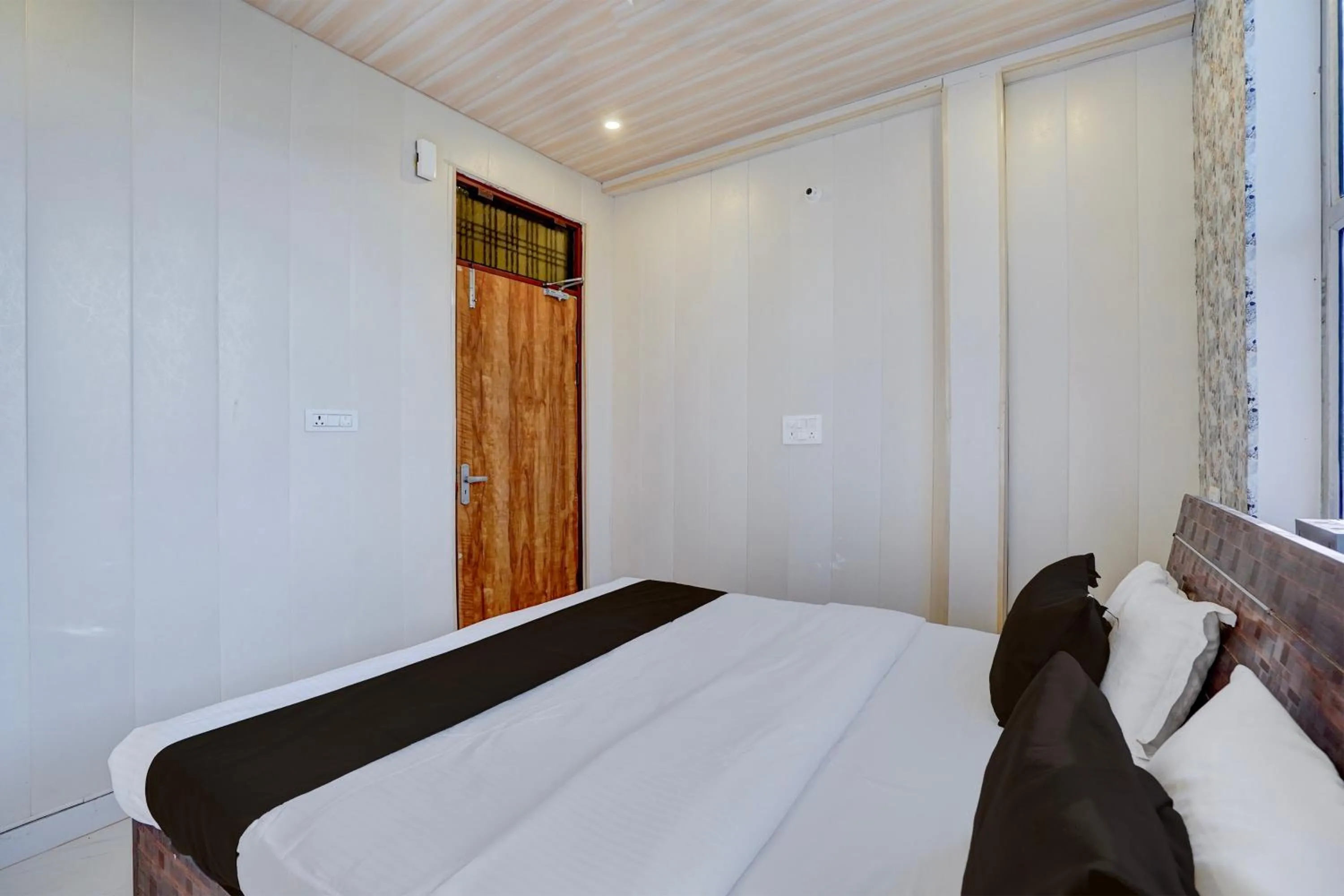 Hotel O Sky Guest House