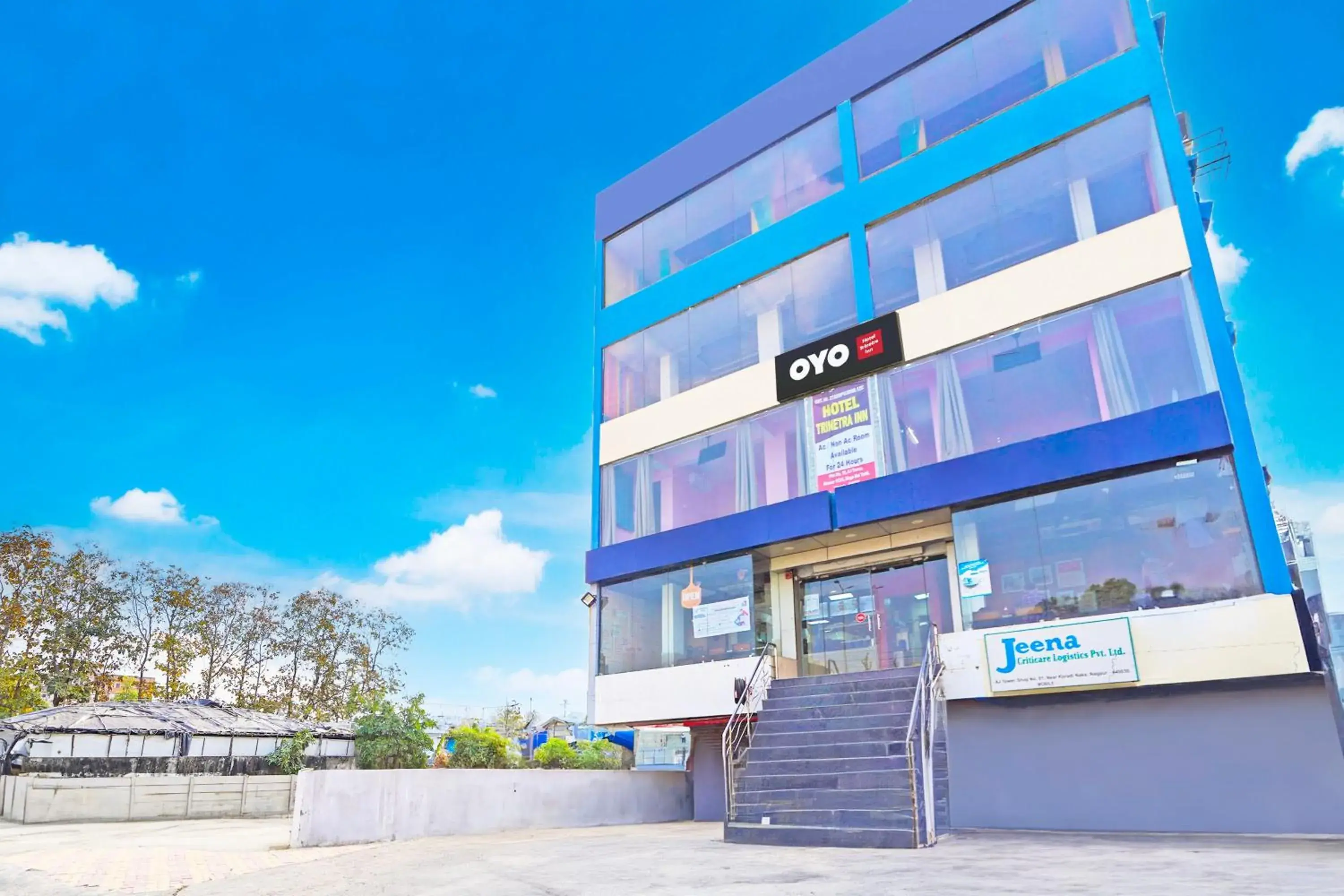 Facade/entrance in Hotel O Trinetra Inn Facade/entrance in Hotel O Trinetra Inn