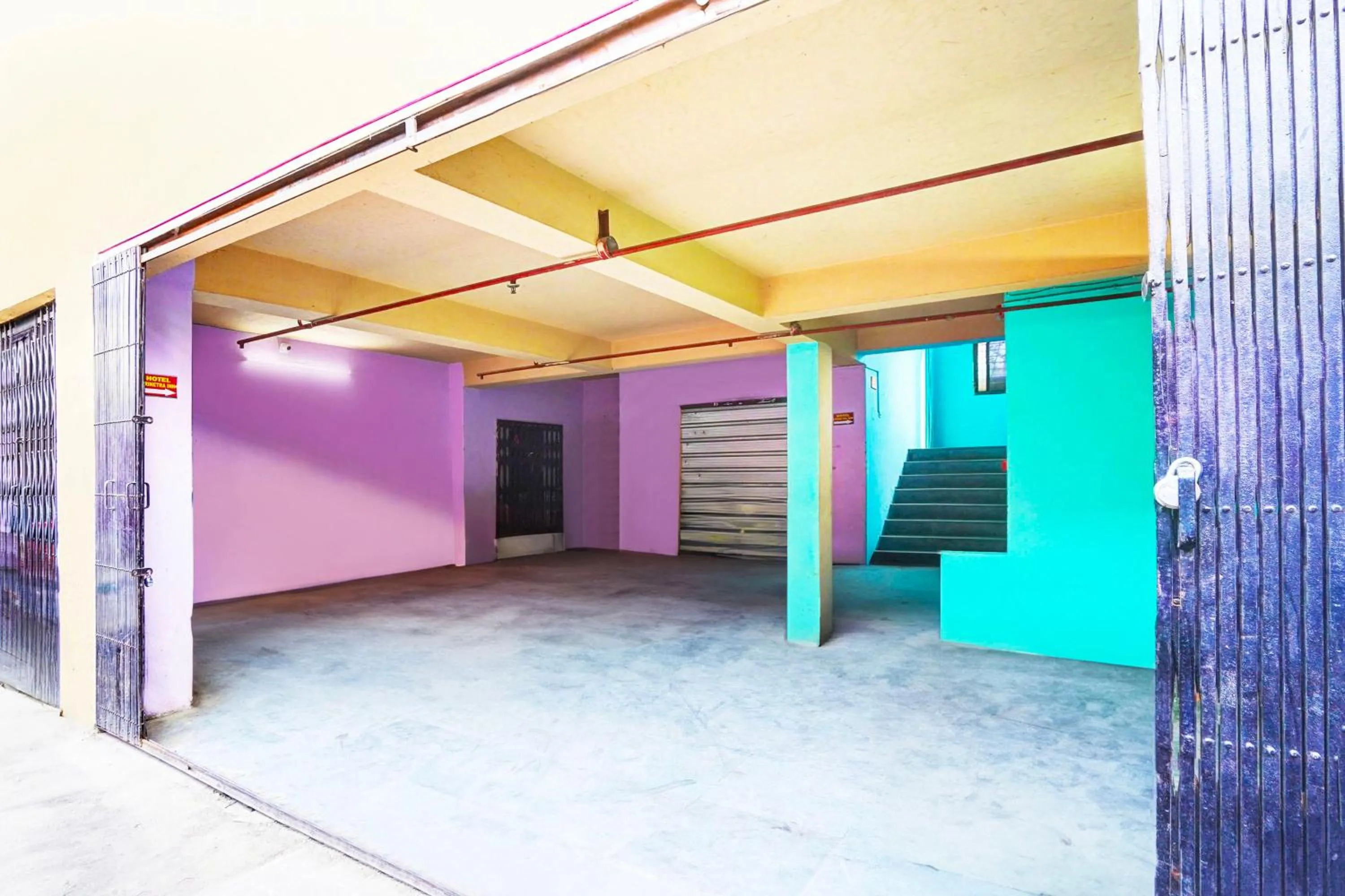 Facade/entrance in Hotel O Trinetra Inn