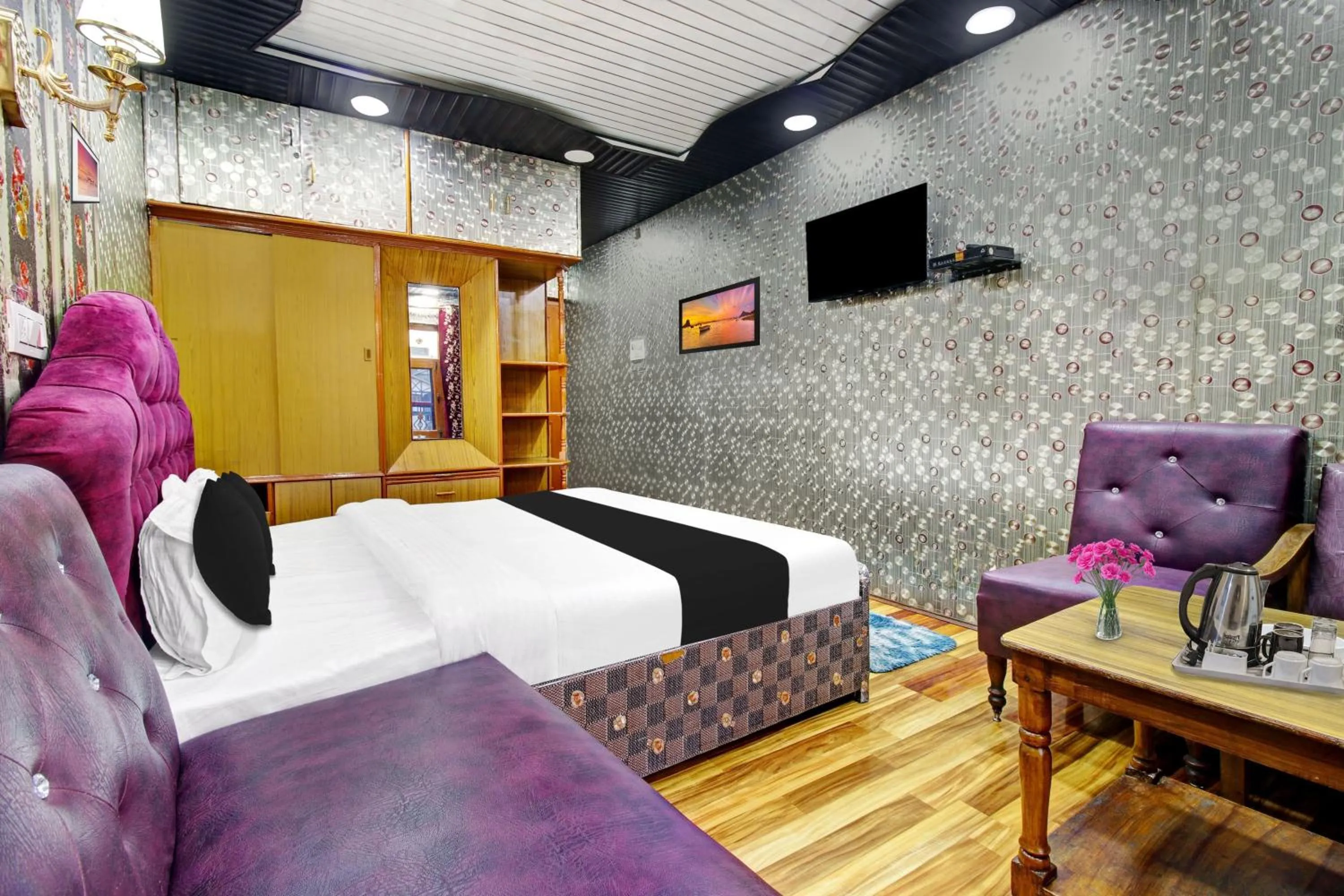 Bedroom, Bed in Hotel O Residency Road Srinagar