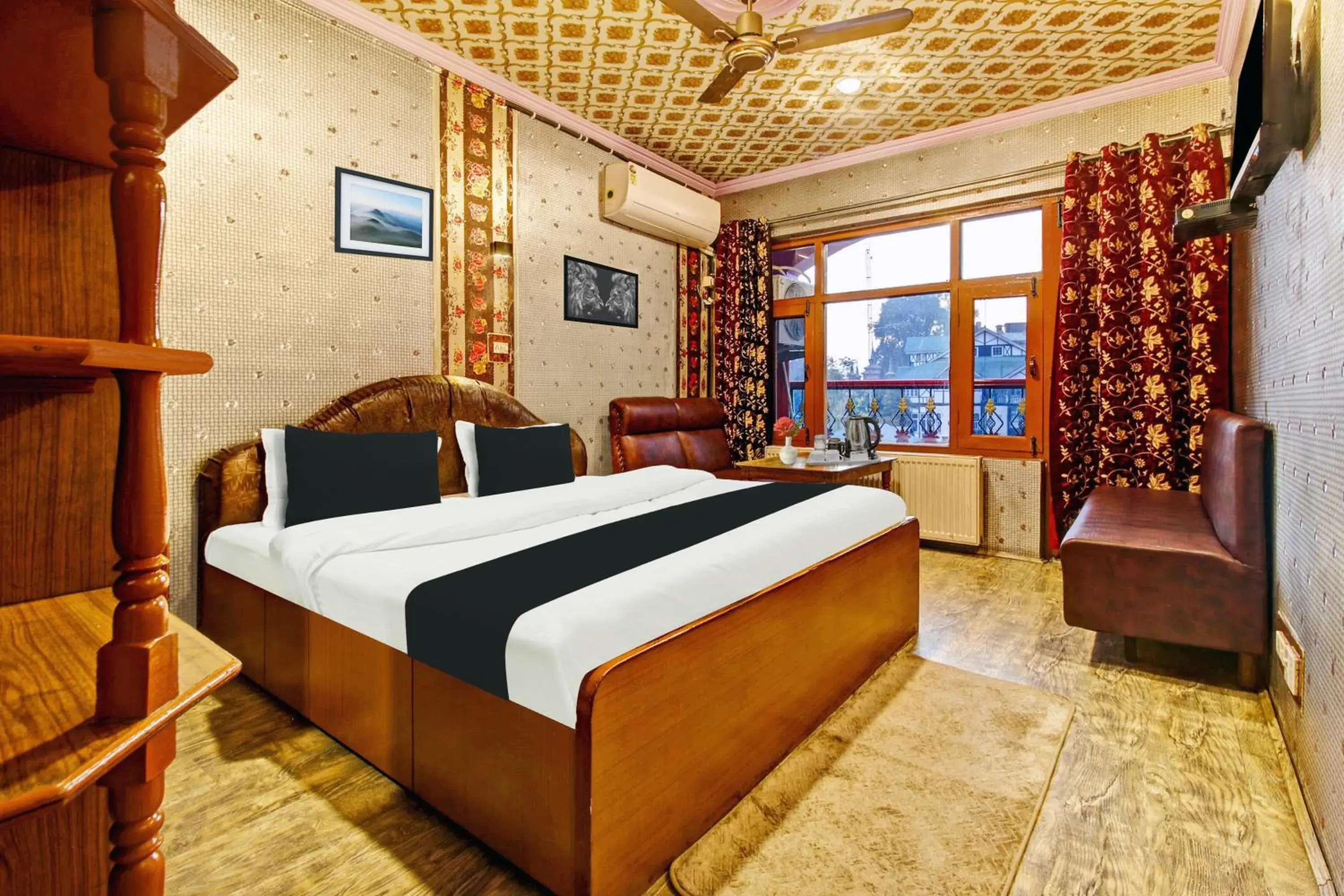Bedroom, Bed in Hotel O Residency Road Srinagar Bedroom, Bed in Hotel O Residency Road Srinagar