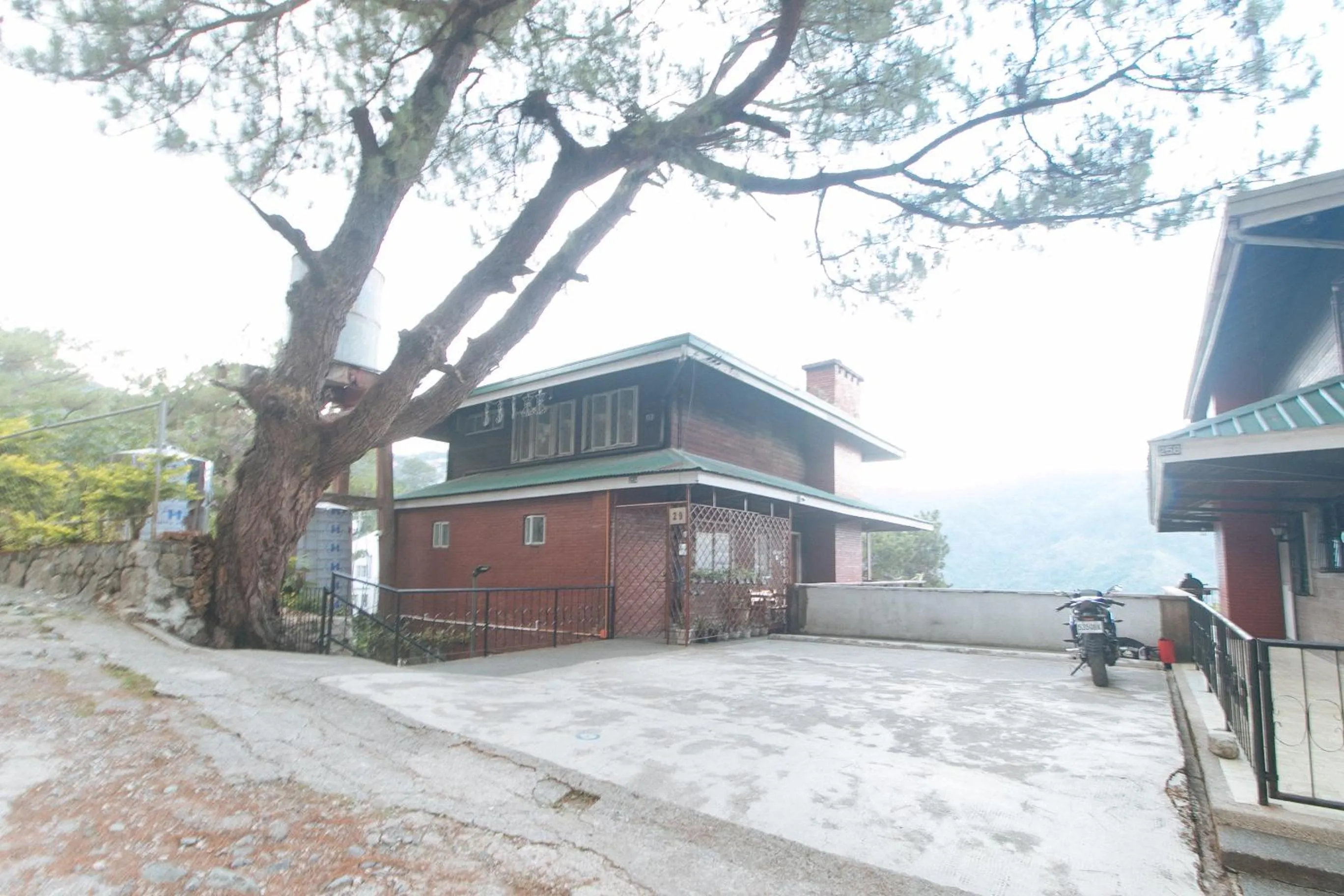 Property building in RedDoorz @ Monterrazas Village Homestay Baguio