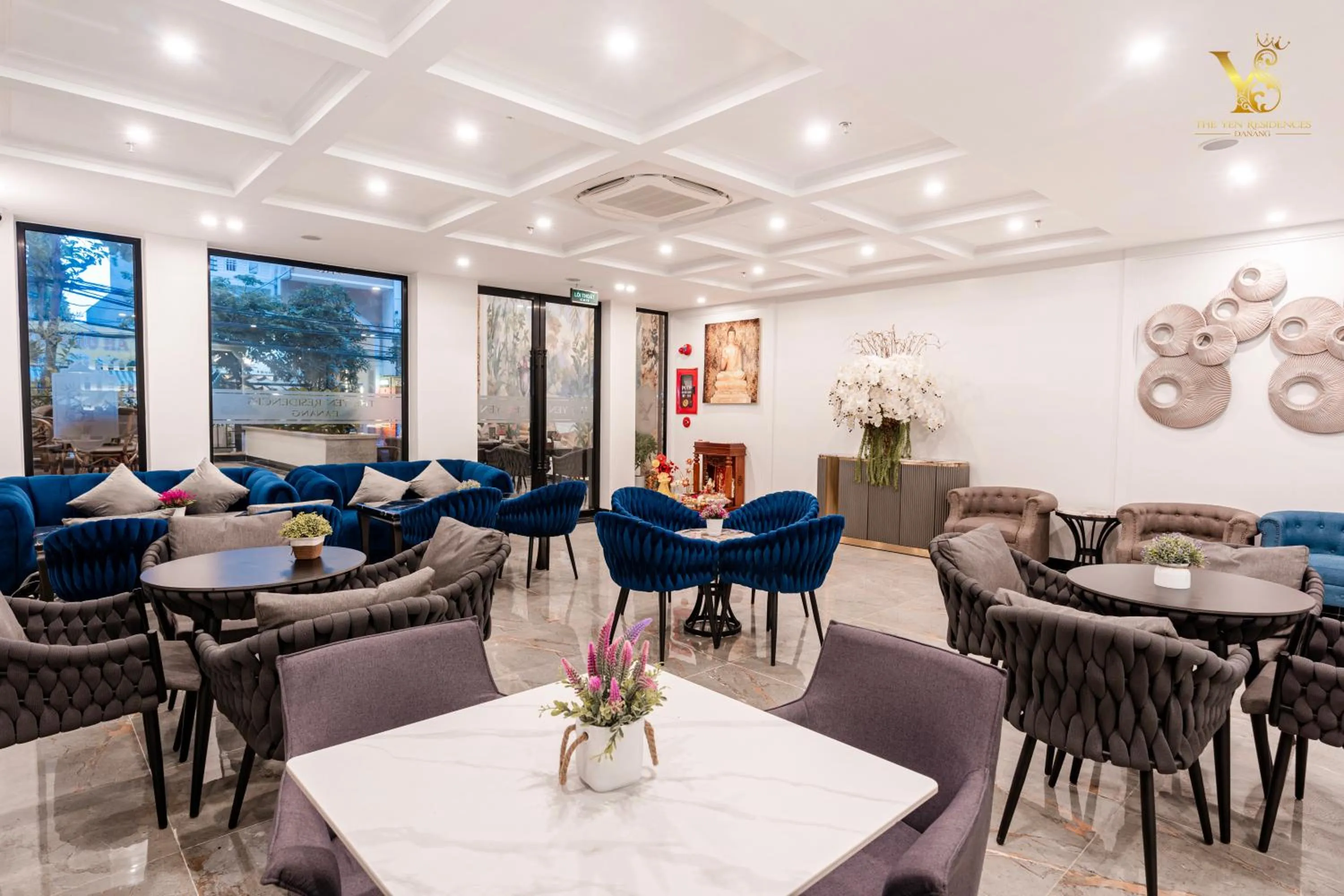 Restaurant/places to eat in The Yen Residences Danang