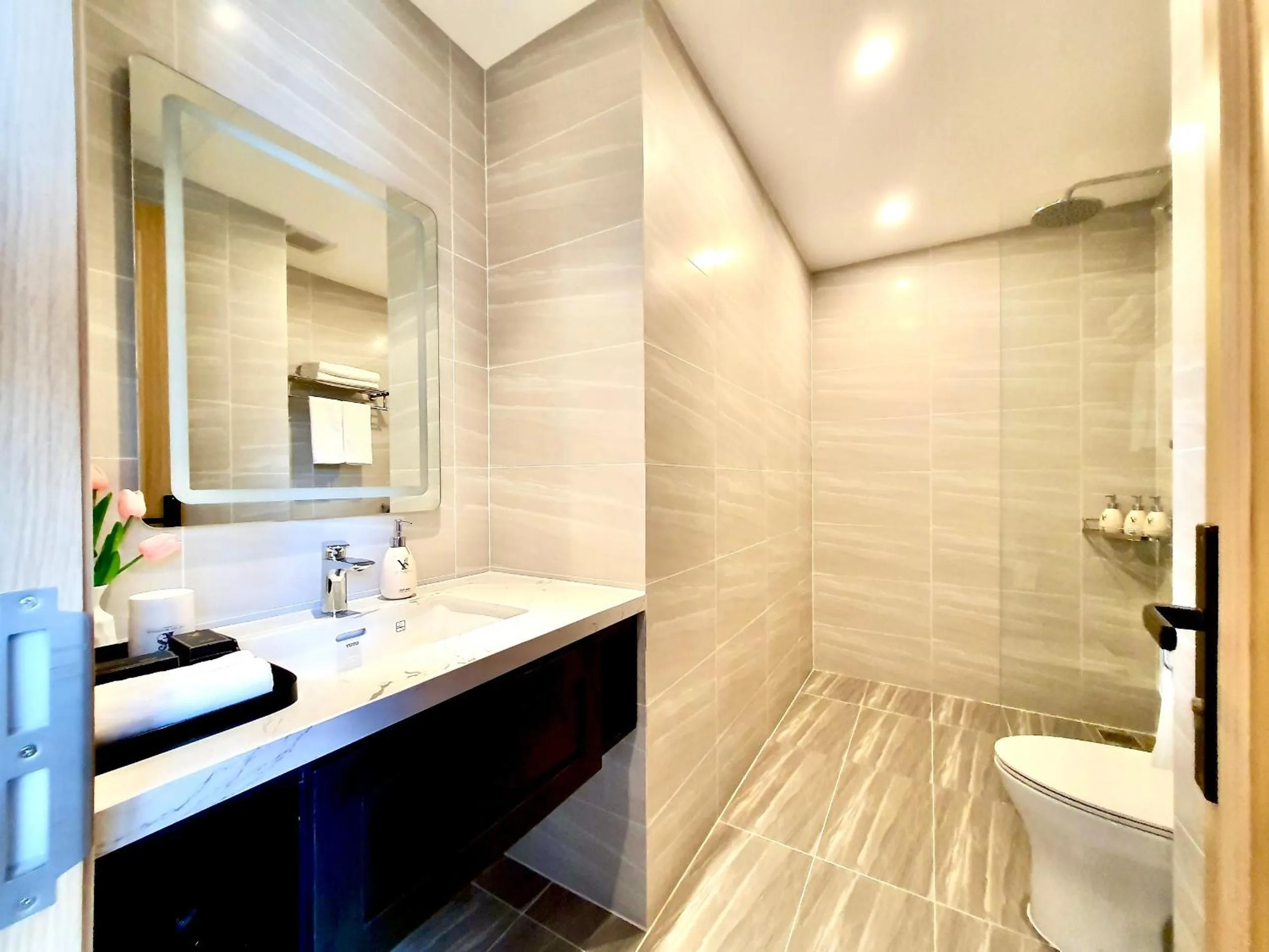 Toilet in The Yen Residences Danang