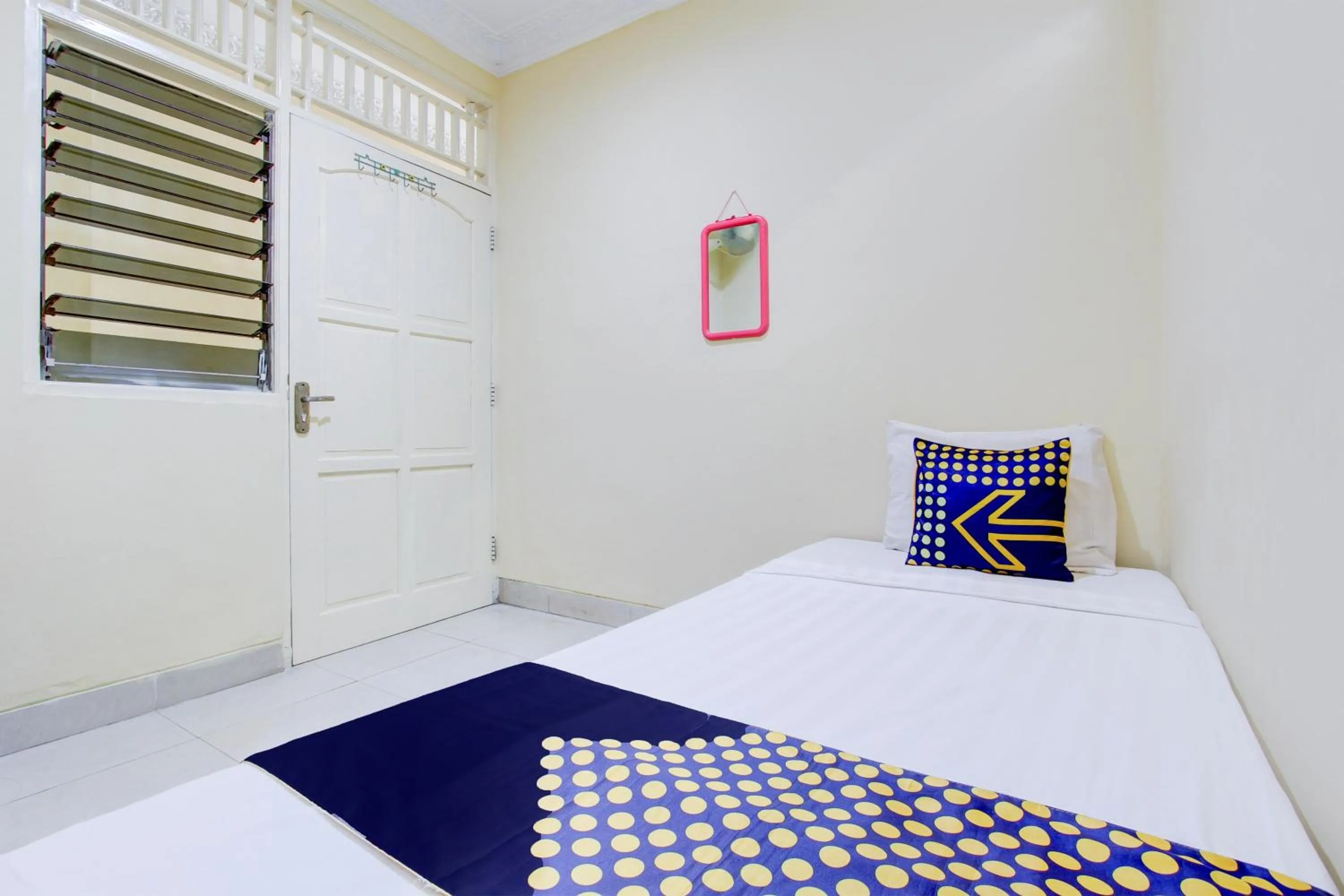 Bedroom in Hotel O Kenzie Bunkbed Syariah