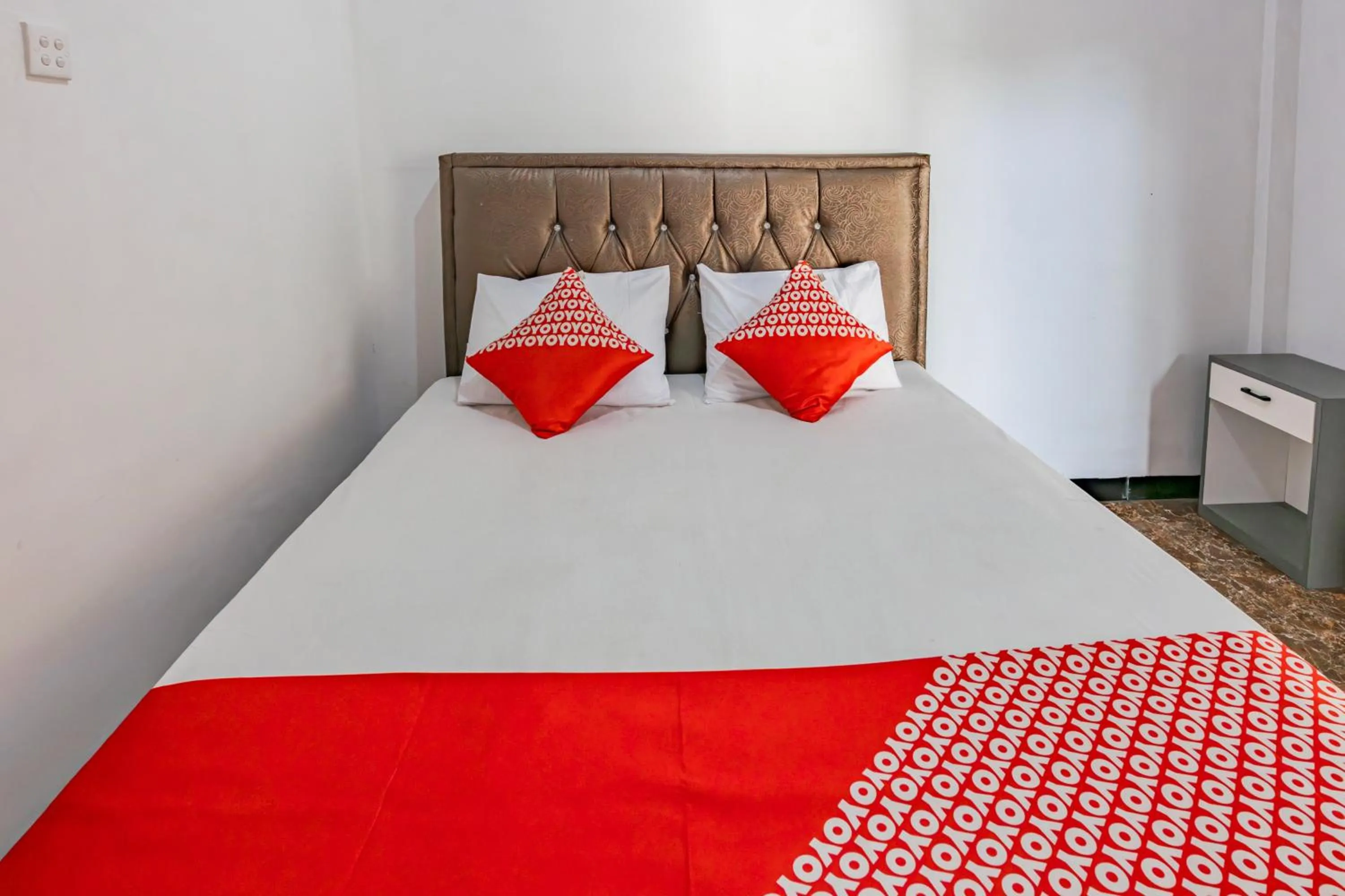 Bedroom, Bed in Hotel O Guest House Gembul Syariah