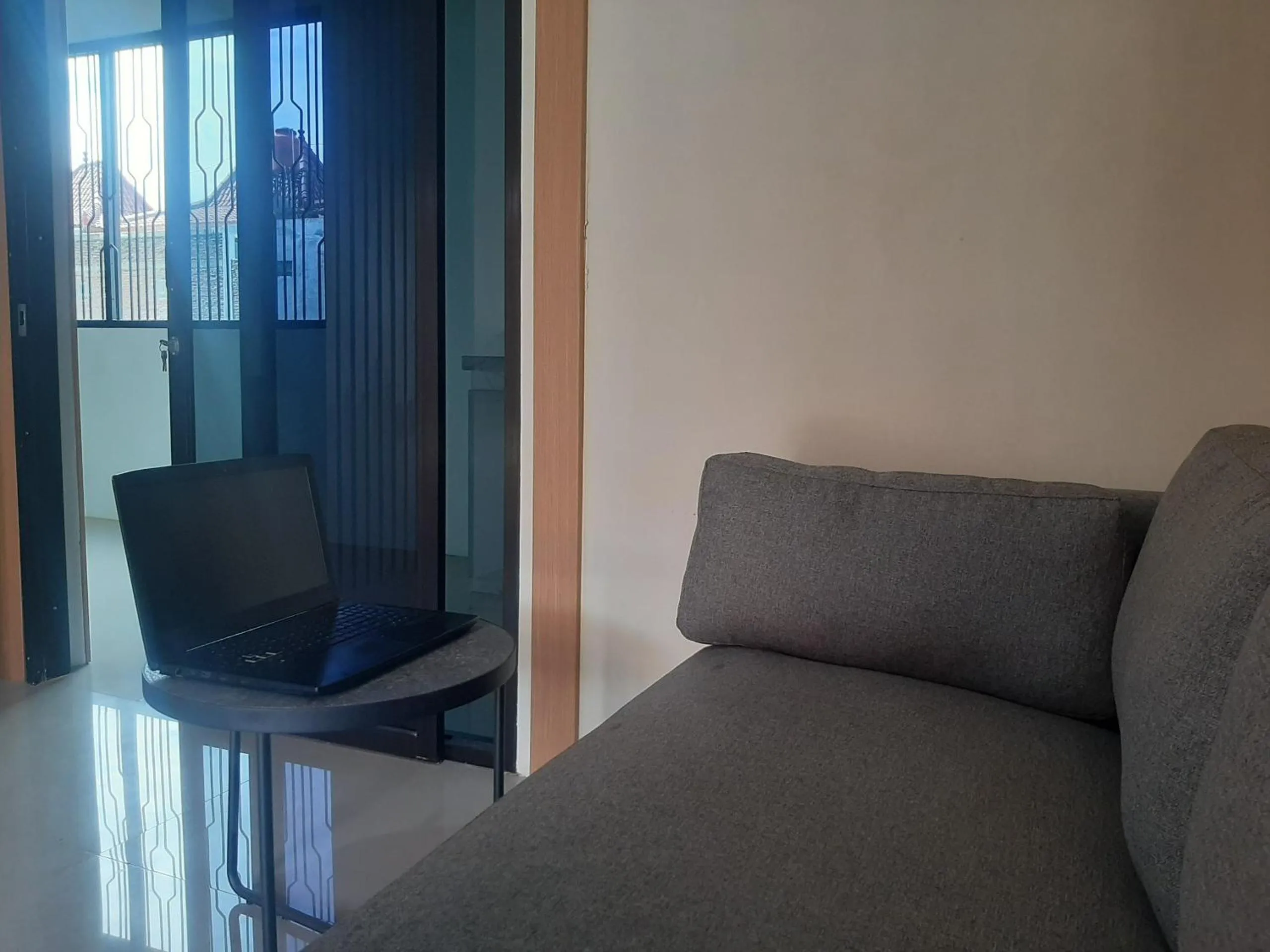 Lobby or reception in Capital O 93719 Homestay Omah Bidadari