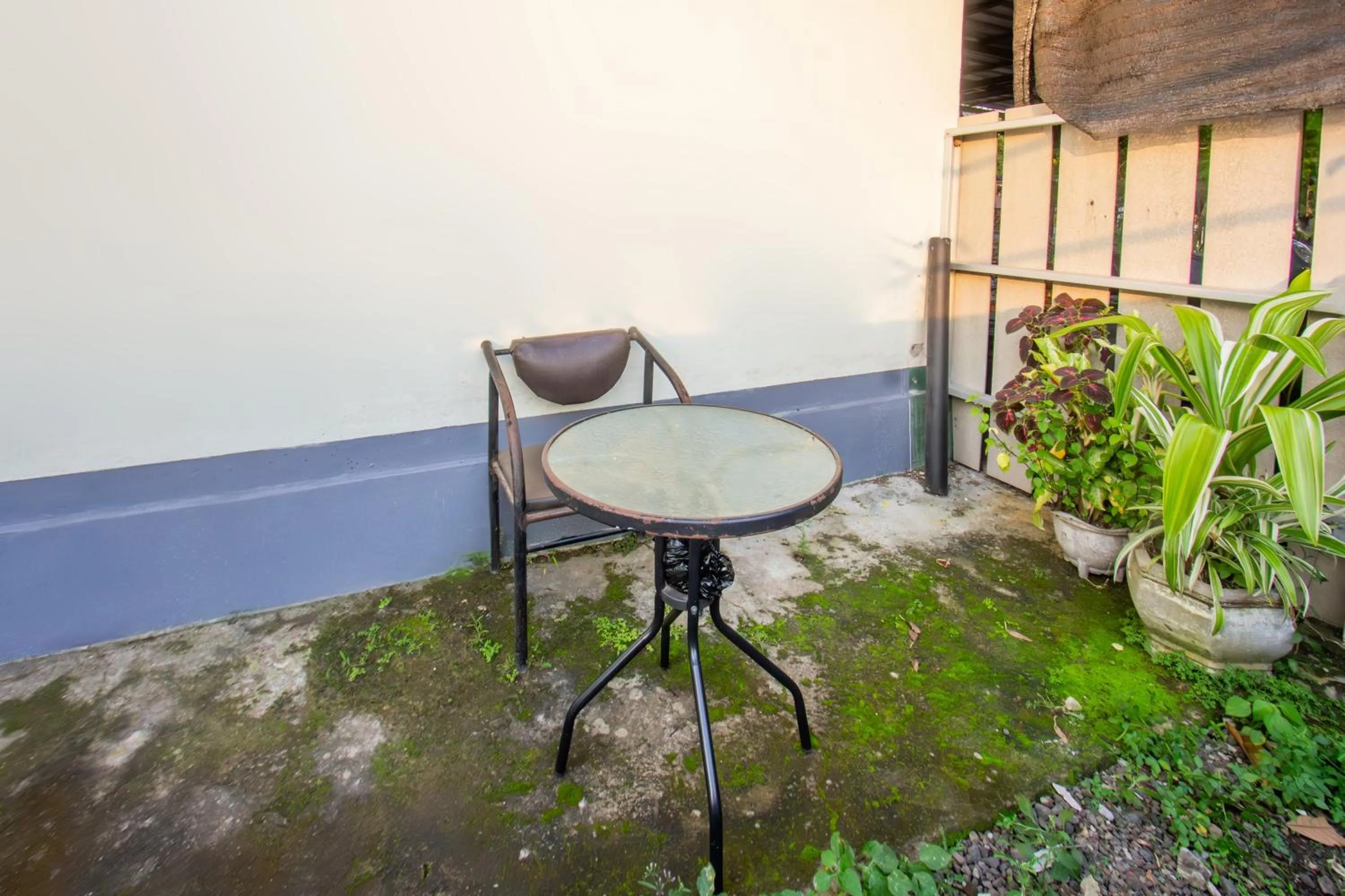 Lobby or reception in SPOT ON 93724 Songgong Homestay