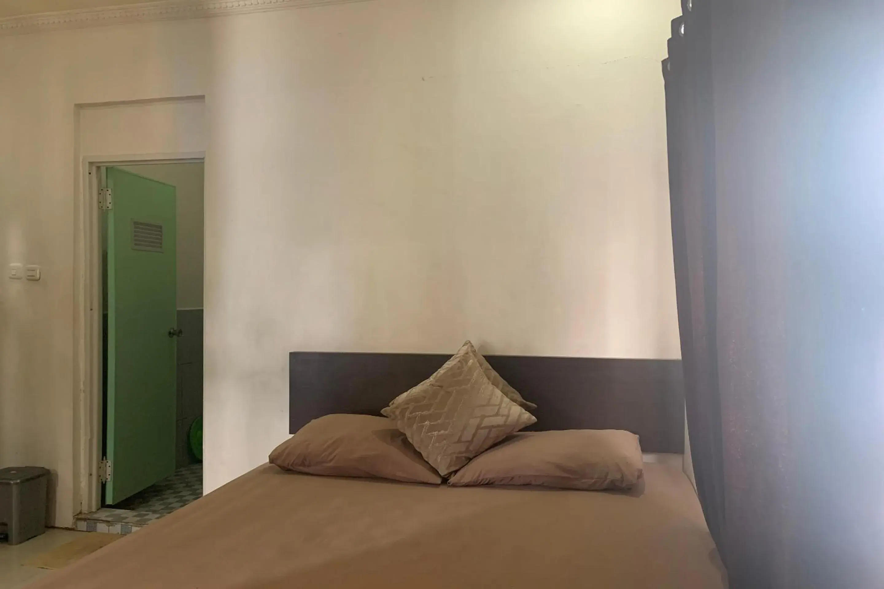 Standard Double Room in Hotel O Amas Syariah Standard Double Room in Hotel O Amas Syariah