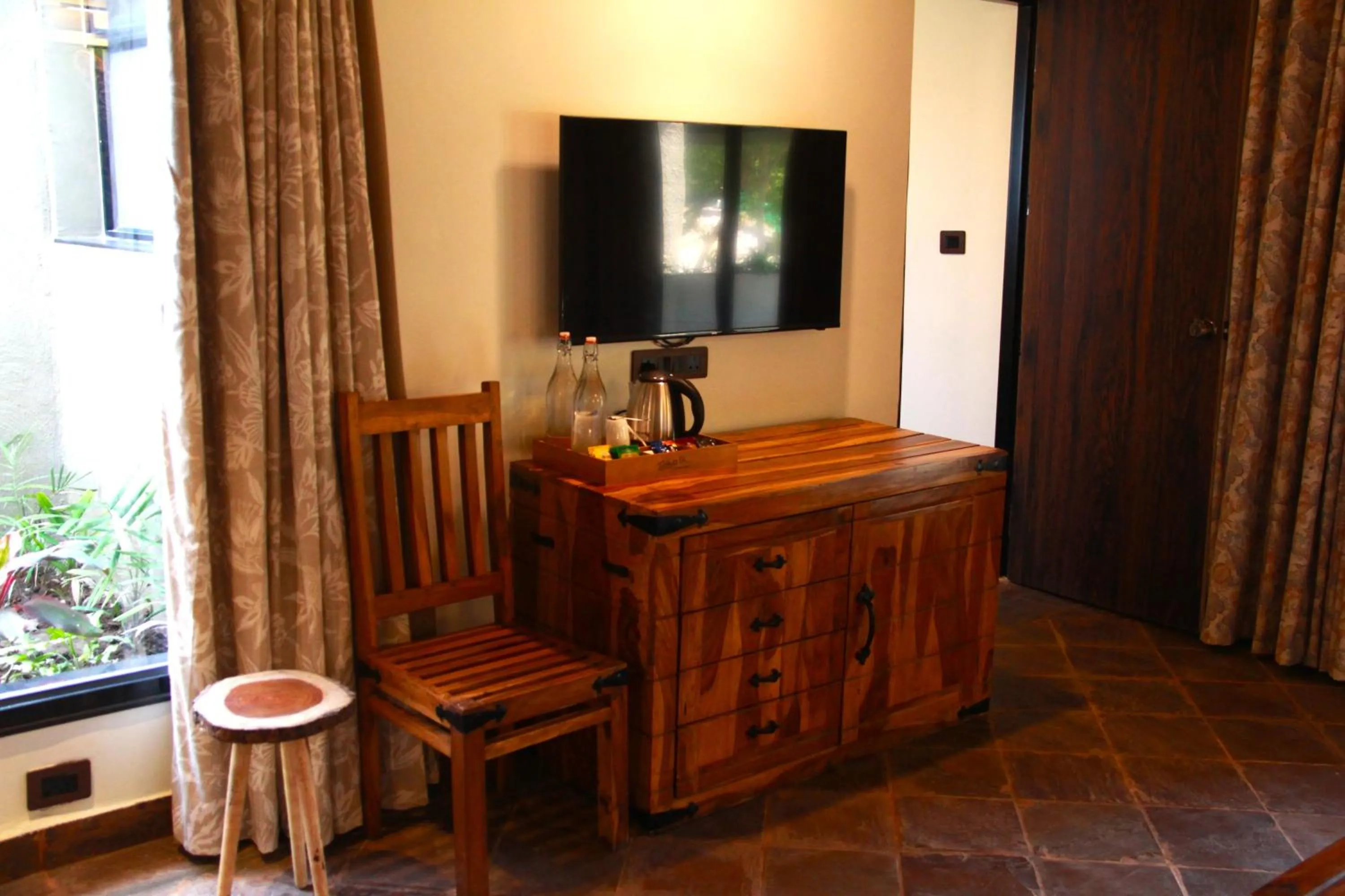 TV and multimedia in Tathastu Bandhavgarh