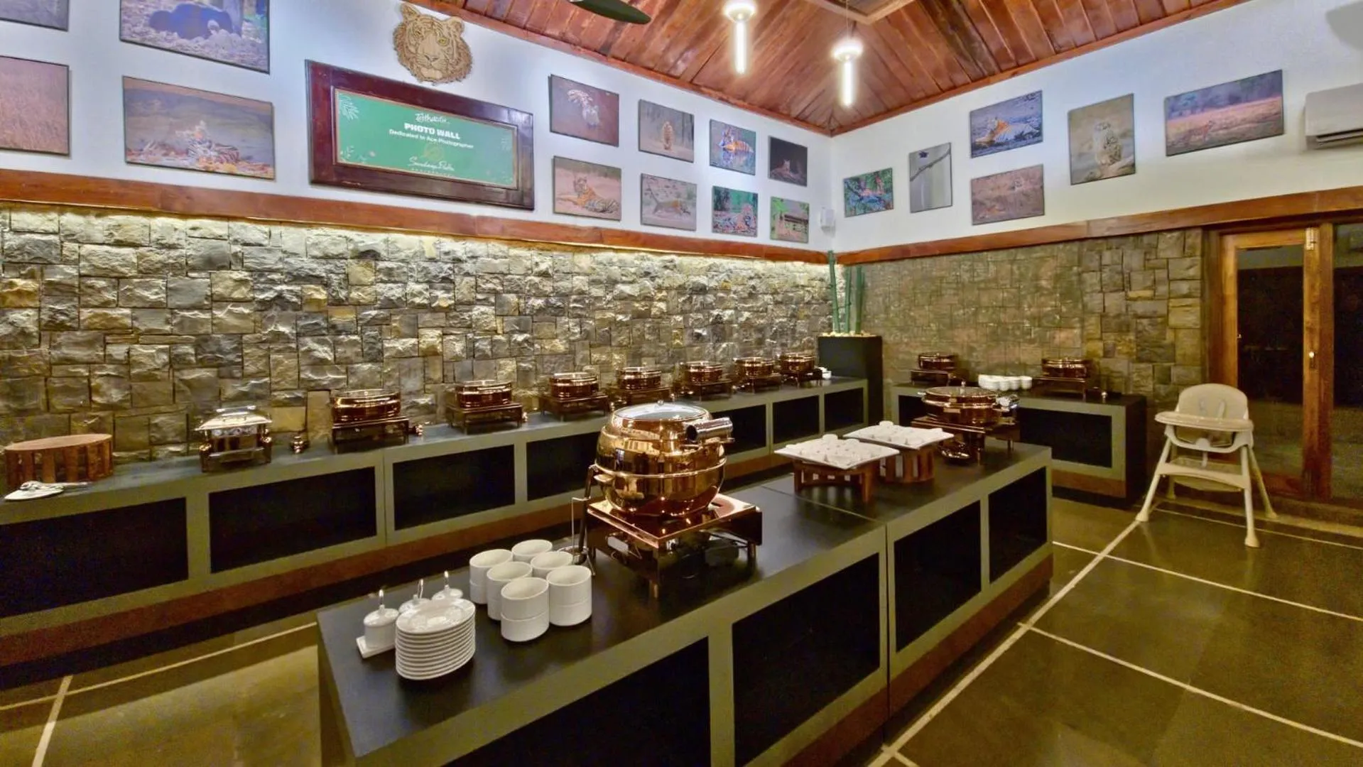 Restaurant/places to eat in Tathastu Bandhavgarh