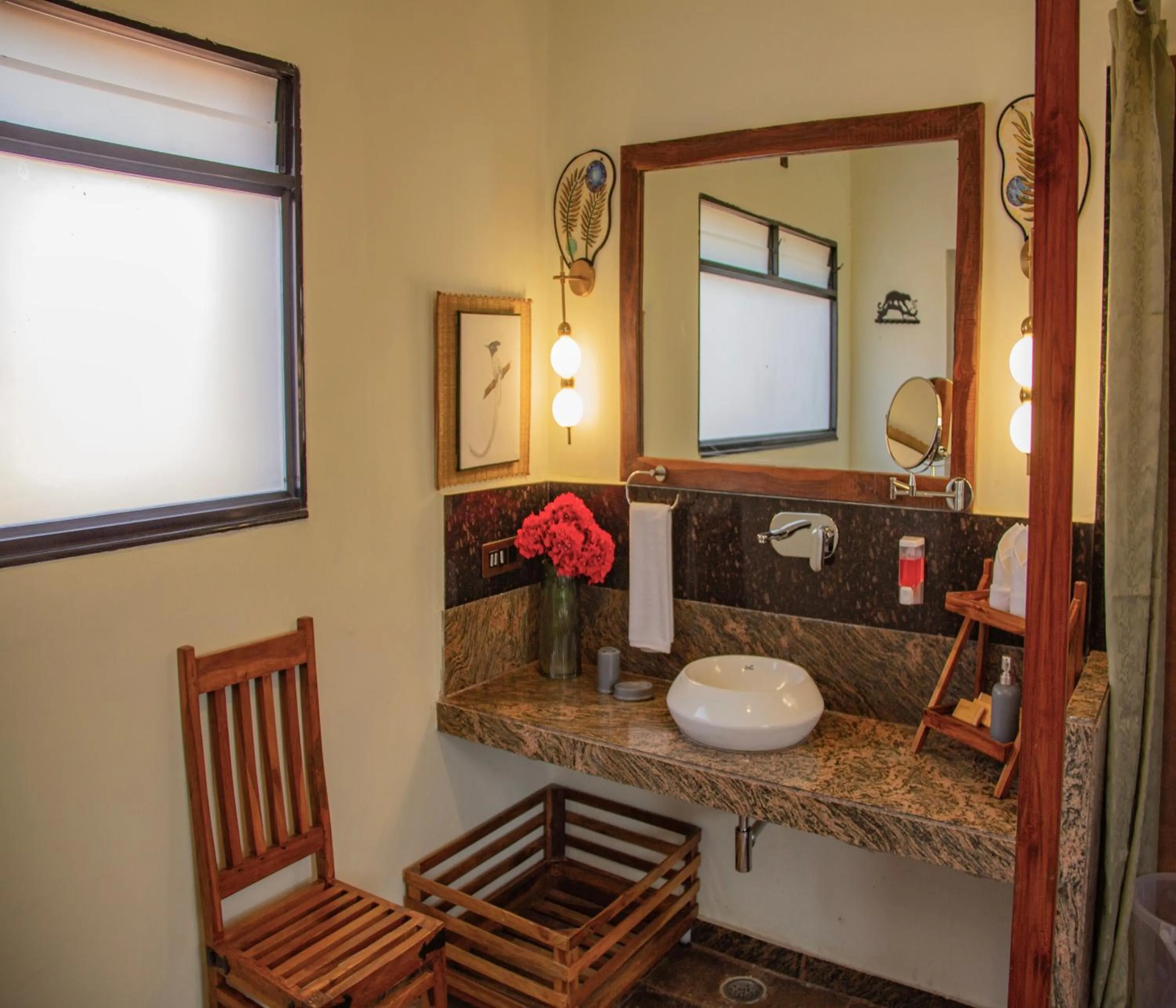 Bathroom in Tathastu Bandhavgarh