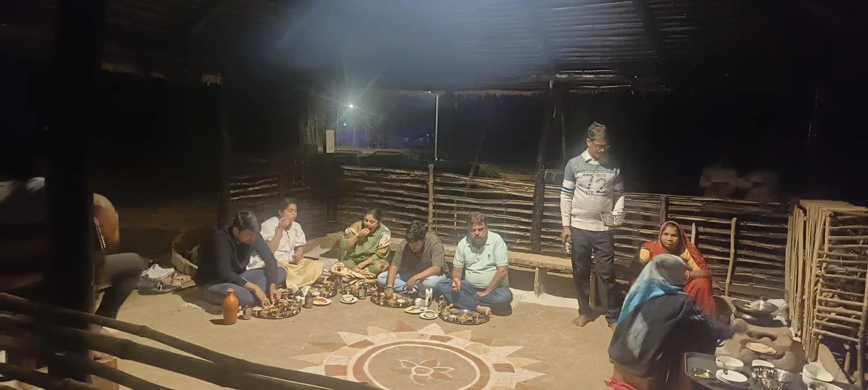 Restaurant/places to eat in Tathastu Bandhavgarh